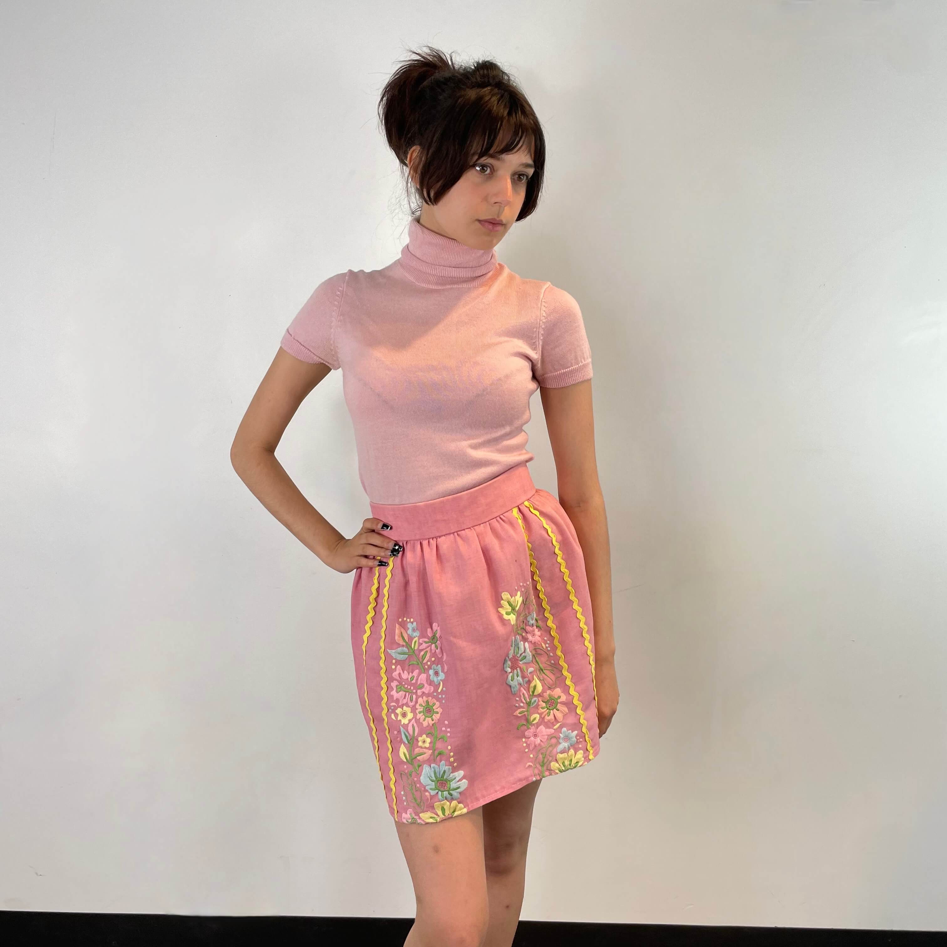 Front View of 1970s Pink Hand-Embroidered Mini-Skirt size Extra-Small sold at bohemevintage.com Montreal