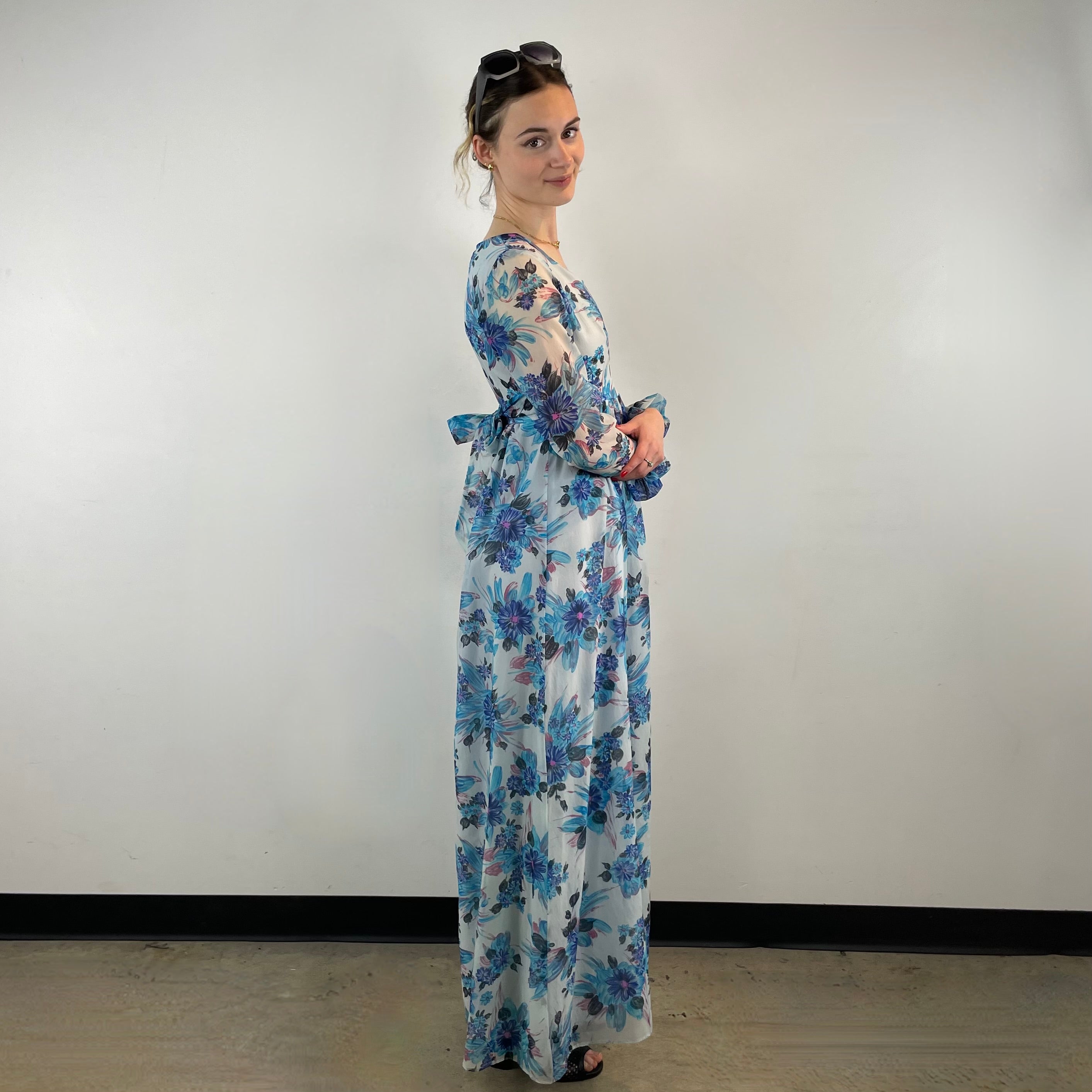 Boheme Vintage – Vintage 1970s Handmade Floral Silk Chiffon Maxi Dress with High Waist and Flowing Skirt