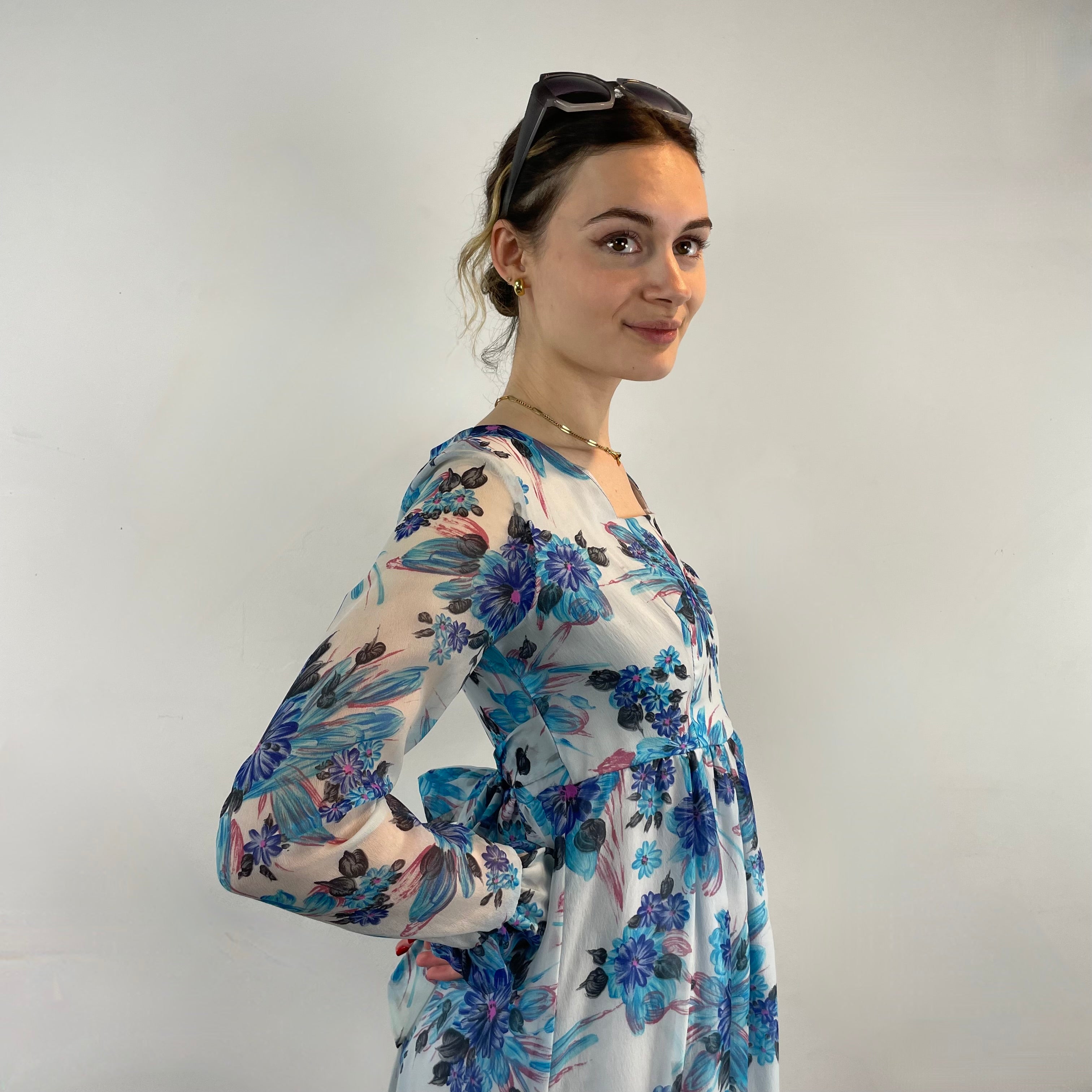 Boheme Vintage – Vintage 1970s Handmade Floral Silk Chiffon Maxi Dress with High Waist and Flowing Skirt