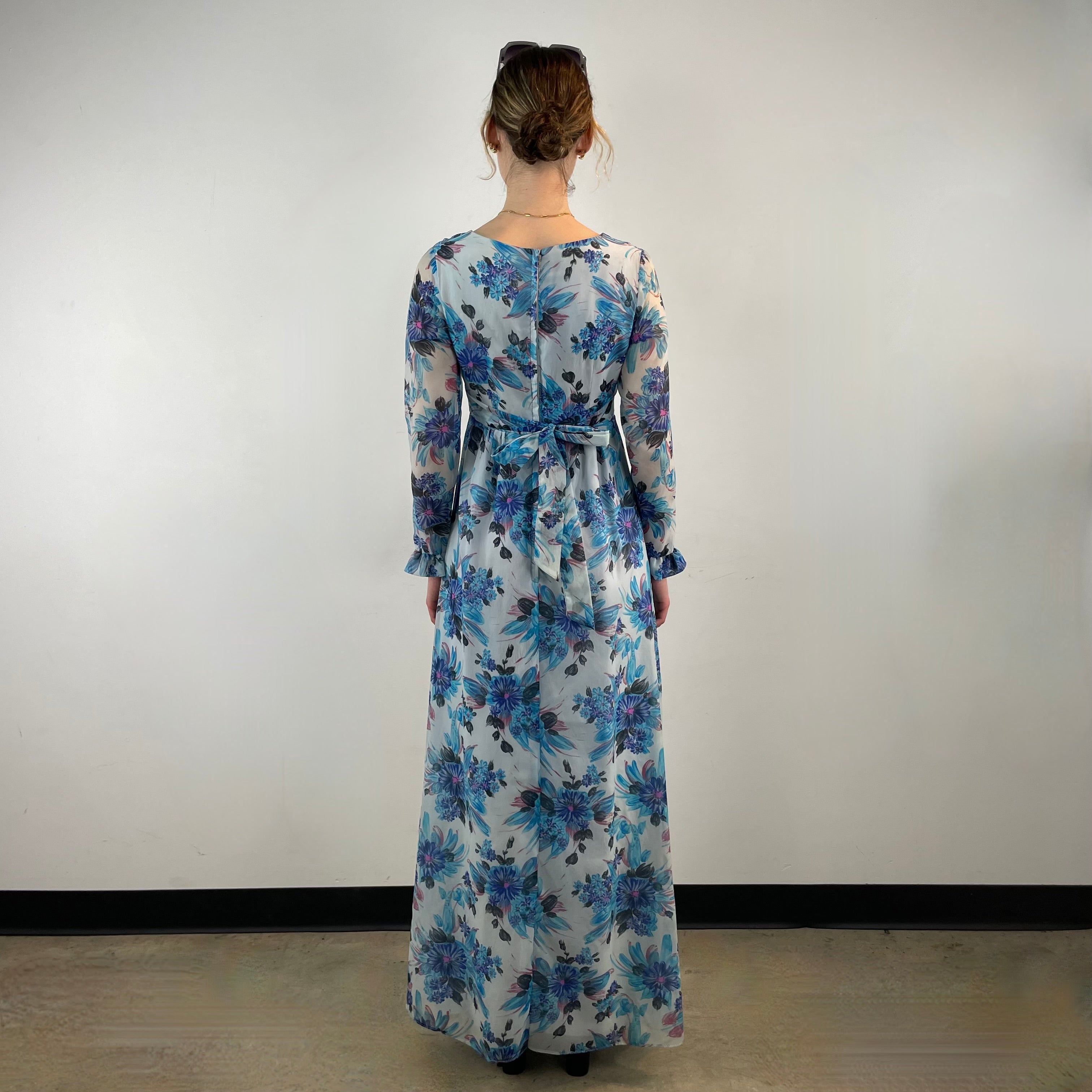 Boheme Vintage – Vintage 1970s Handmade Floral Silk Chiffon Maxi Dress with High Waist and Flowing Skirt