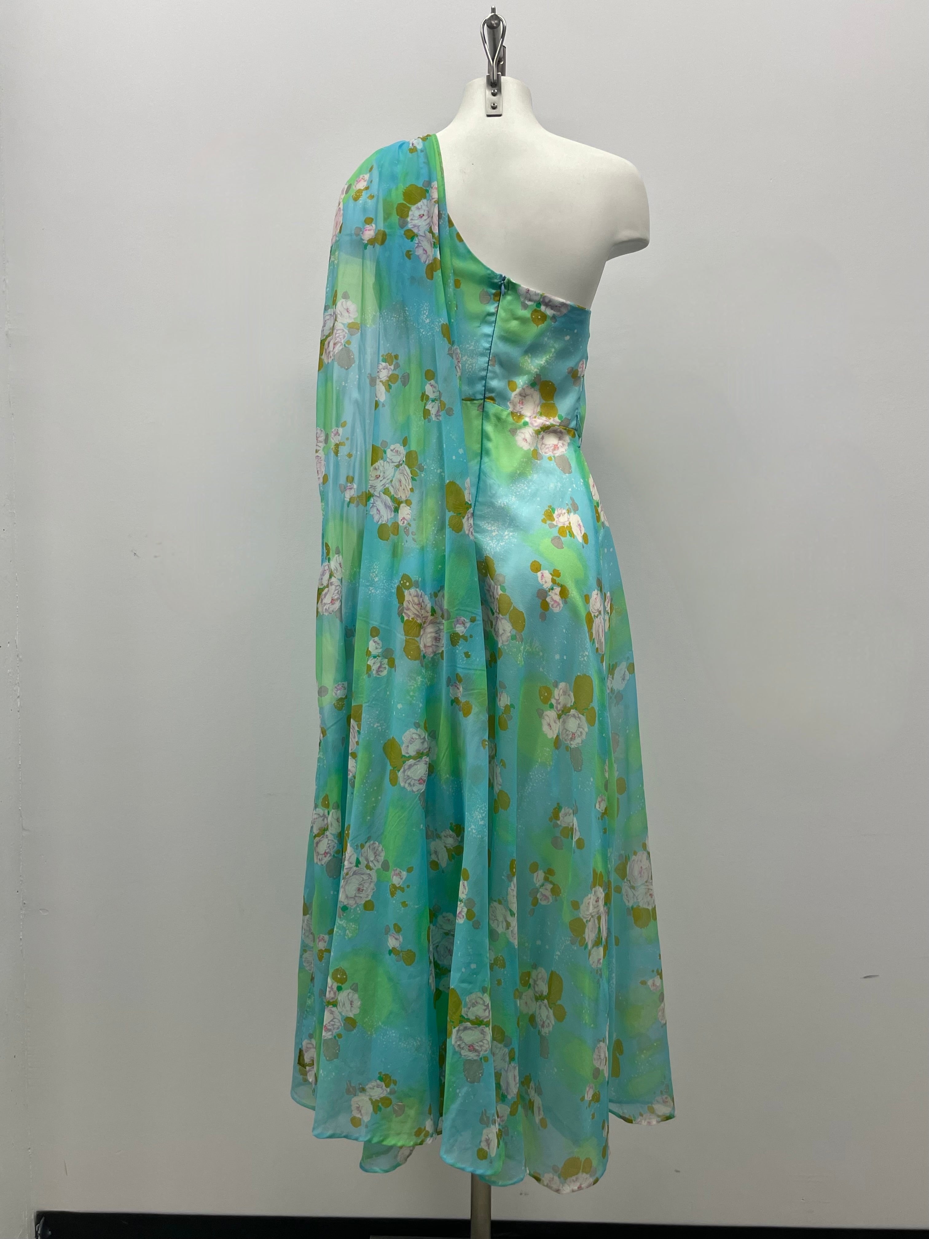 Boheme Vintage – Vintage 1970s Algo Floral Chiffon Maxi Dress with Fit-and-Flare Silhouette and Versatile Sash
