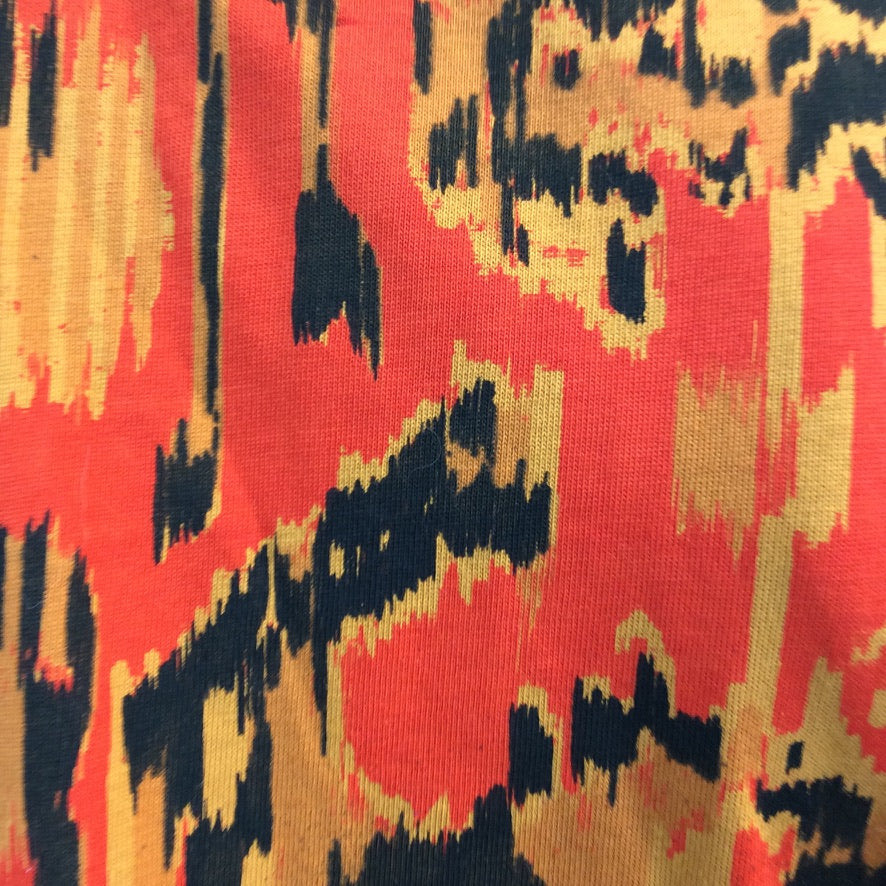 Close-up of fabric of 1980s Jean-Claude Poitras Asymmetrical short sleeve Top
Size Small/Medium
sold at bohemevintage.com, Montréal