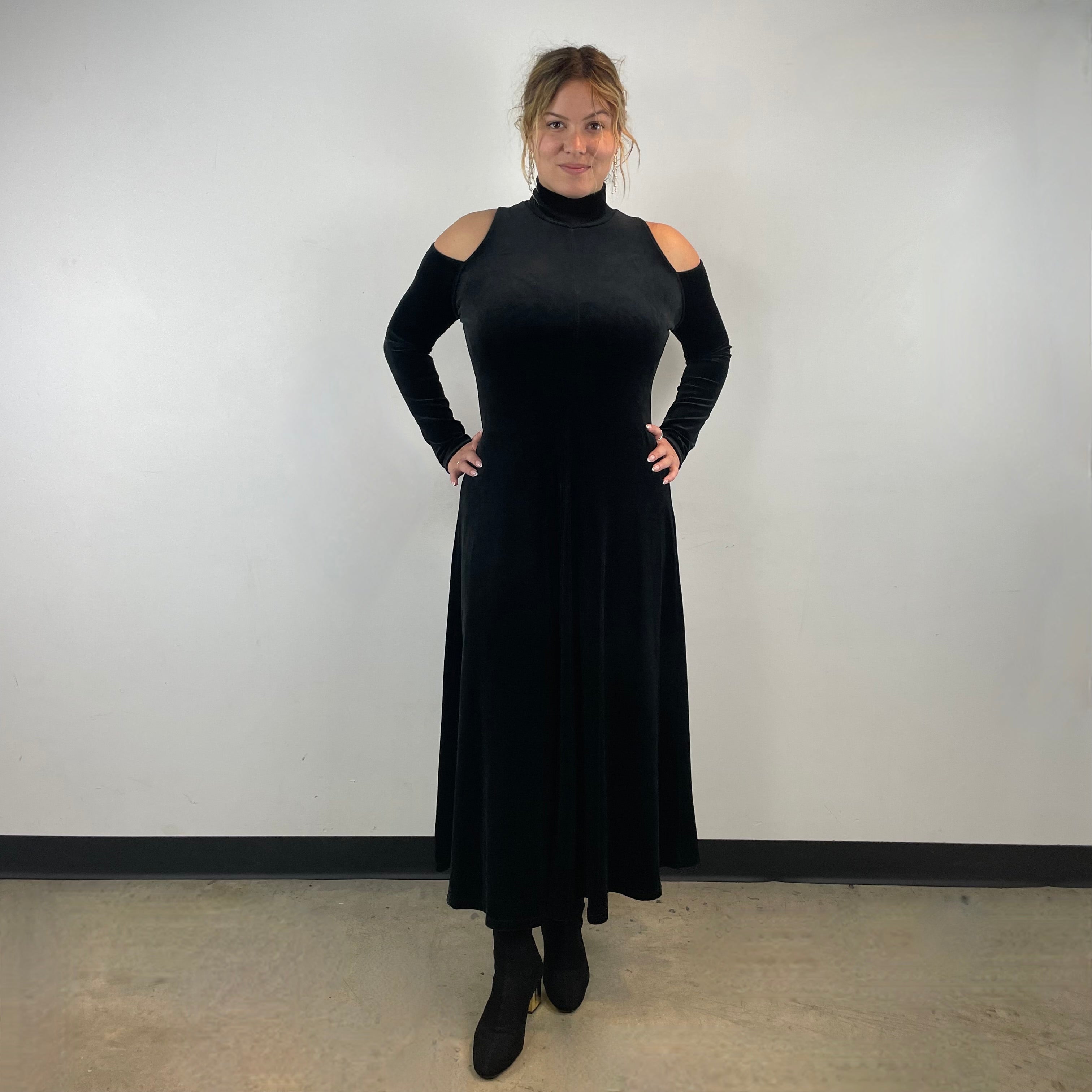 Vintage 1990s Black Velvet Cutout Sleeve Maxi Dress Large - Boheme Vintage Montreal