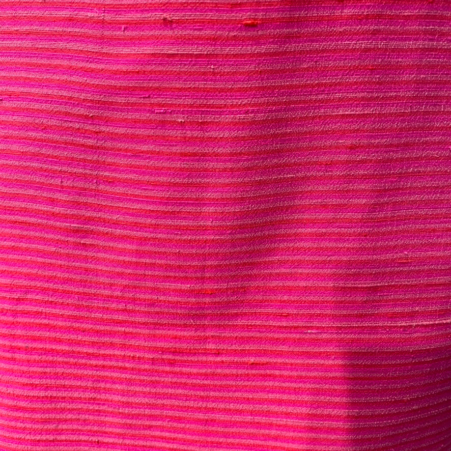 close up view of fabric of 1960s Sleeveless Silk Shantung Shift Dress
size Small
sold at bohemevintage.com
Montréal
