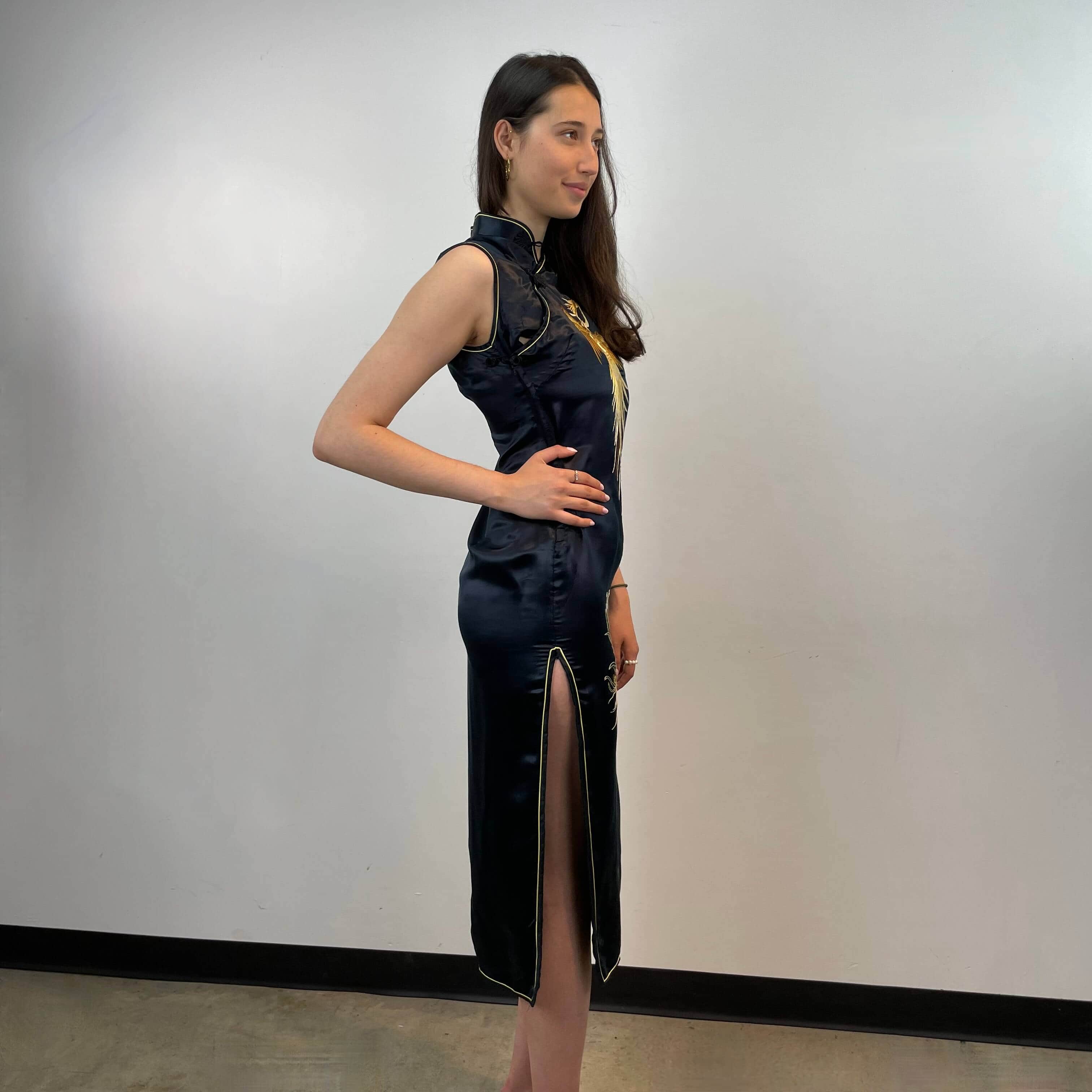 Side view of Vintage Hand Embroidered Silk Cheongsam Midi Dress Size Small-Medium sold at bohemevintage.com Montreal