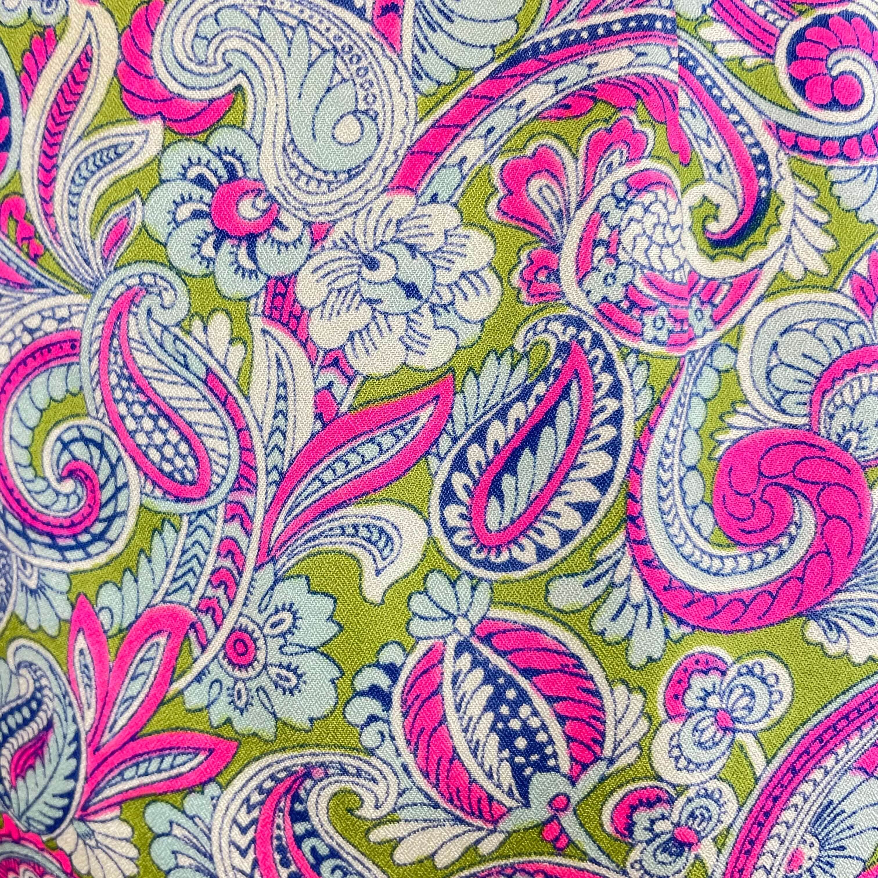 Close-up view of 1960s Paisley Mini Shift Dress size Medium sold at bohemevintage.com Montreal