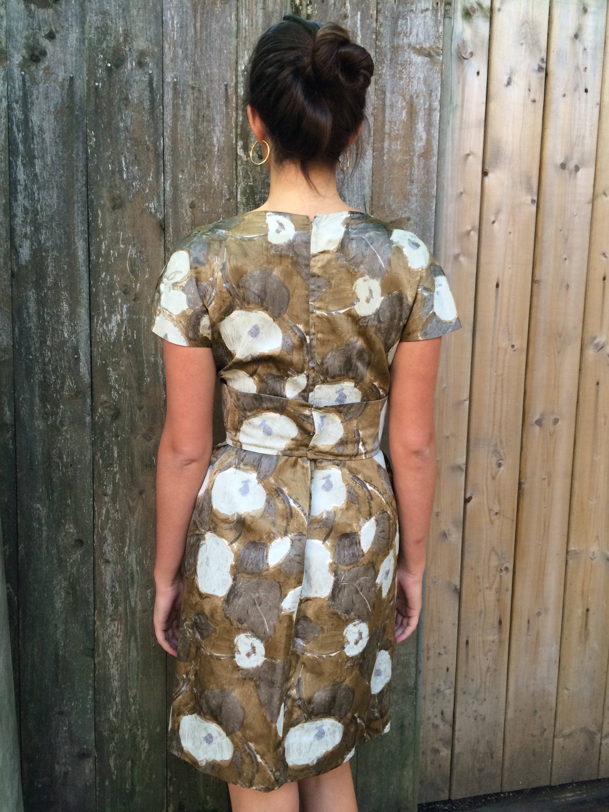 Back View of 1950s Floral Print Silk Summer Cocktail Dress Size Small sold by bohemevintage.com Montreal