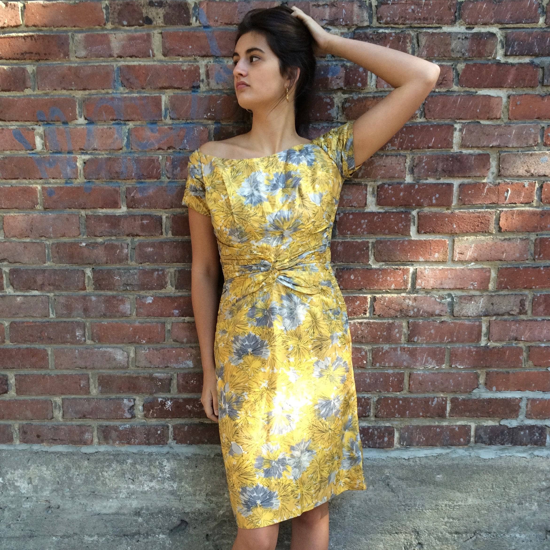 1950s Jack Liebman Floral Print Silk Cocktail Dress Size Small/Medium Sold by bohemevintage.com Montréal