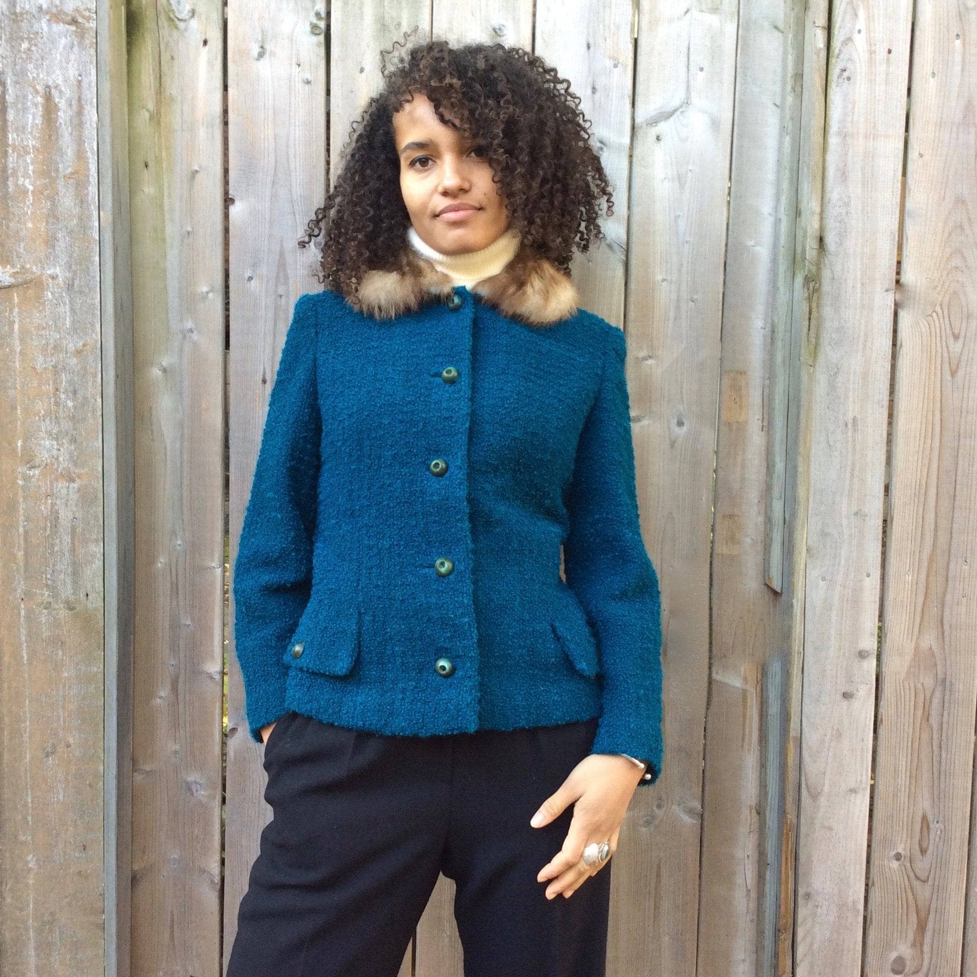1960s Teal Wool Jacket With Fur Collar Size Medium sold by bohemevintage.com Montréal