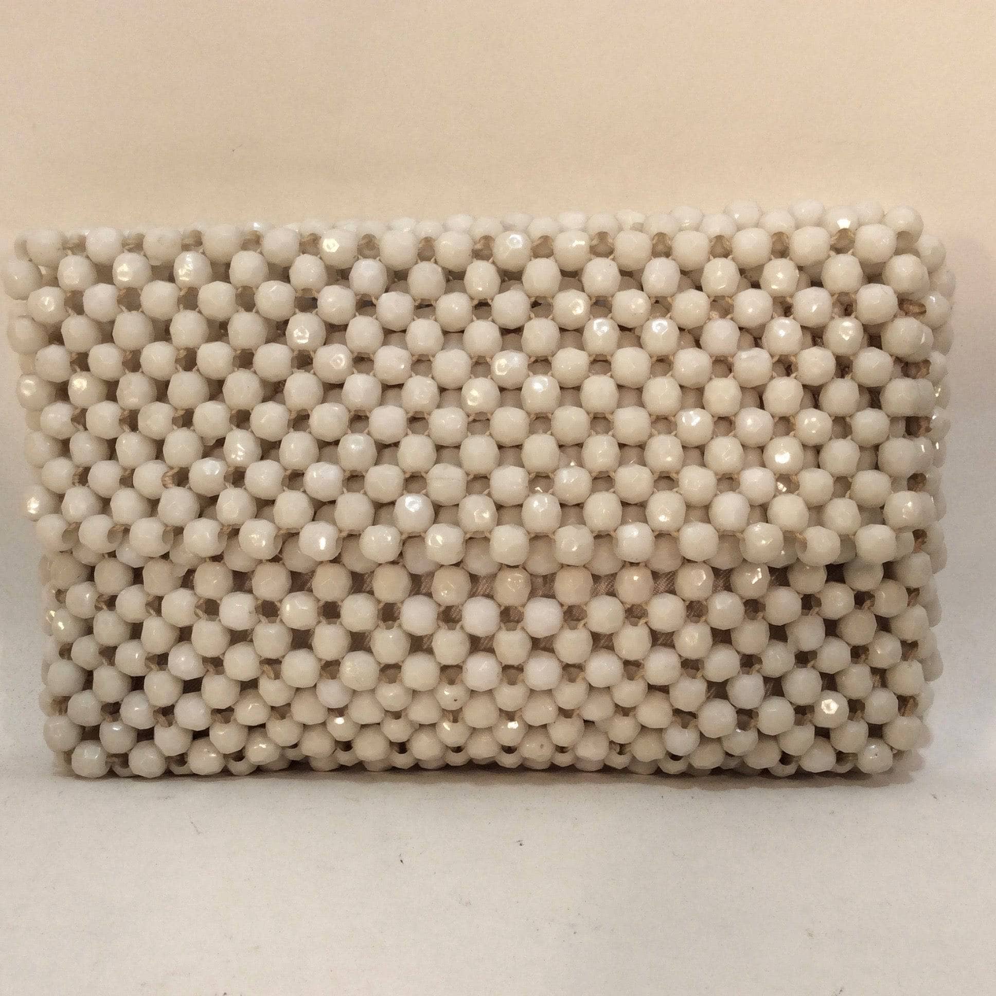 Pochette perlée octogonale blanche des années 1960