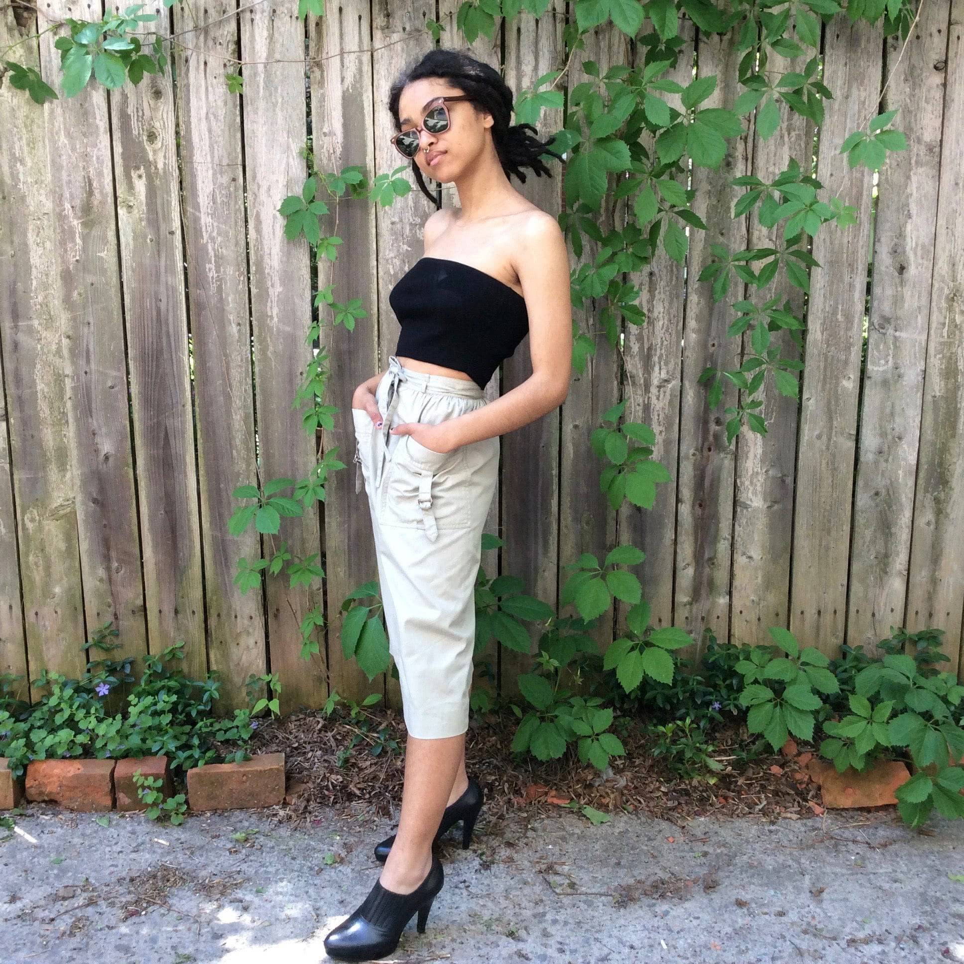 Side View of 1970s- 80s Designer Christian Dior Cargo Beige Cotton Skirt, sold by bohemevintage.com Montréal