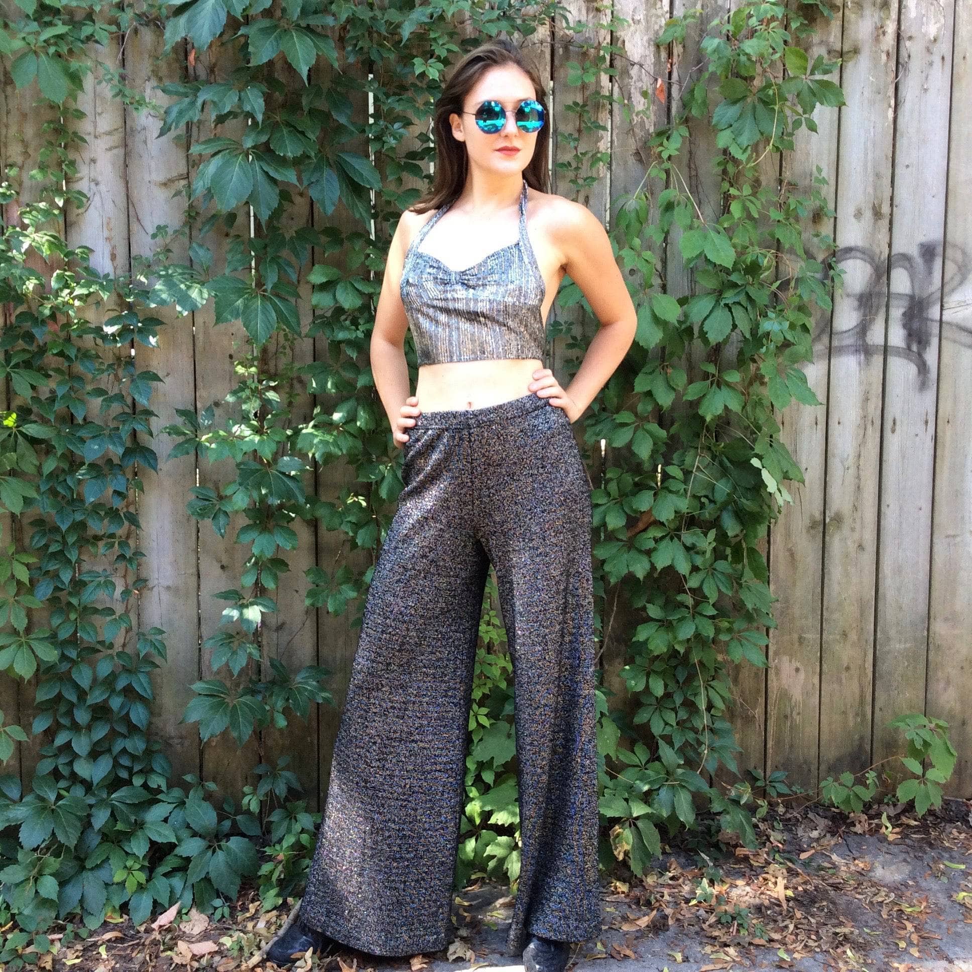 1970s High Waisted Silver Knit Wide-leg Pants Size Small/Medium, sold by bohemevintage.com Montréal