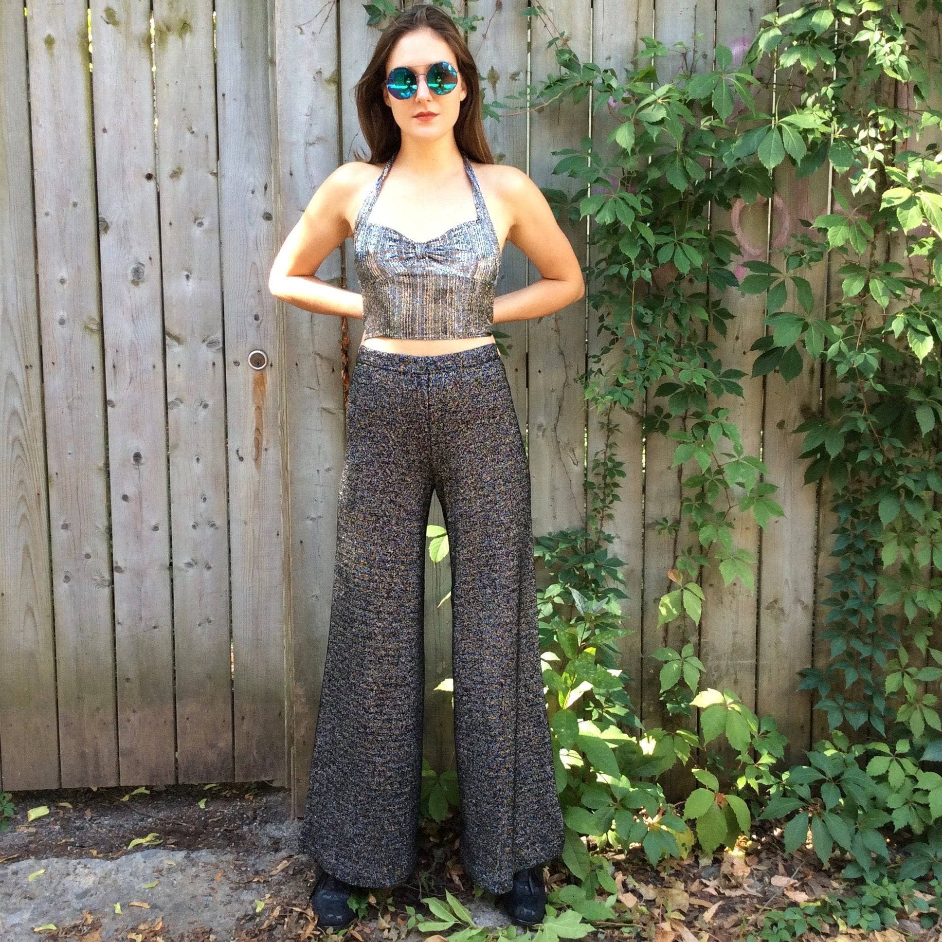 1970s High Waisted Silver Knit Wide-leg Pants Size Small/Medium, sold by bohemevintage.com Montréal