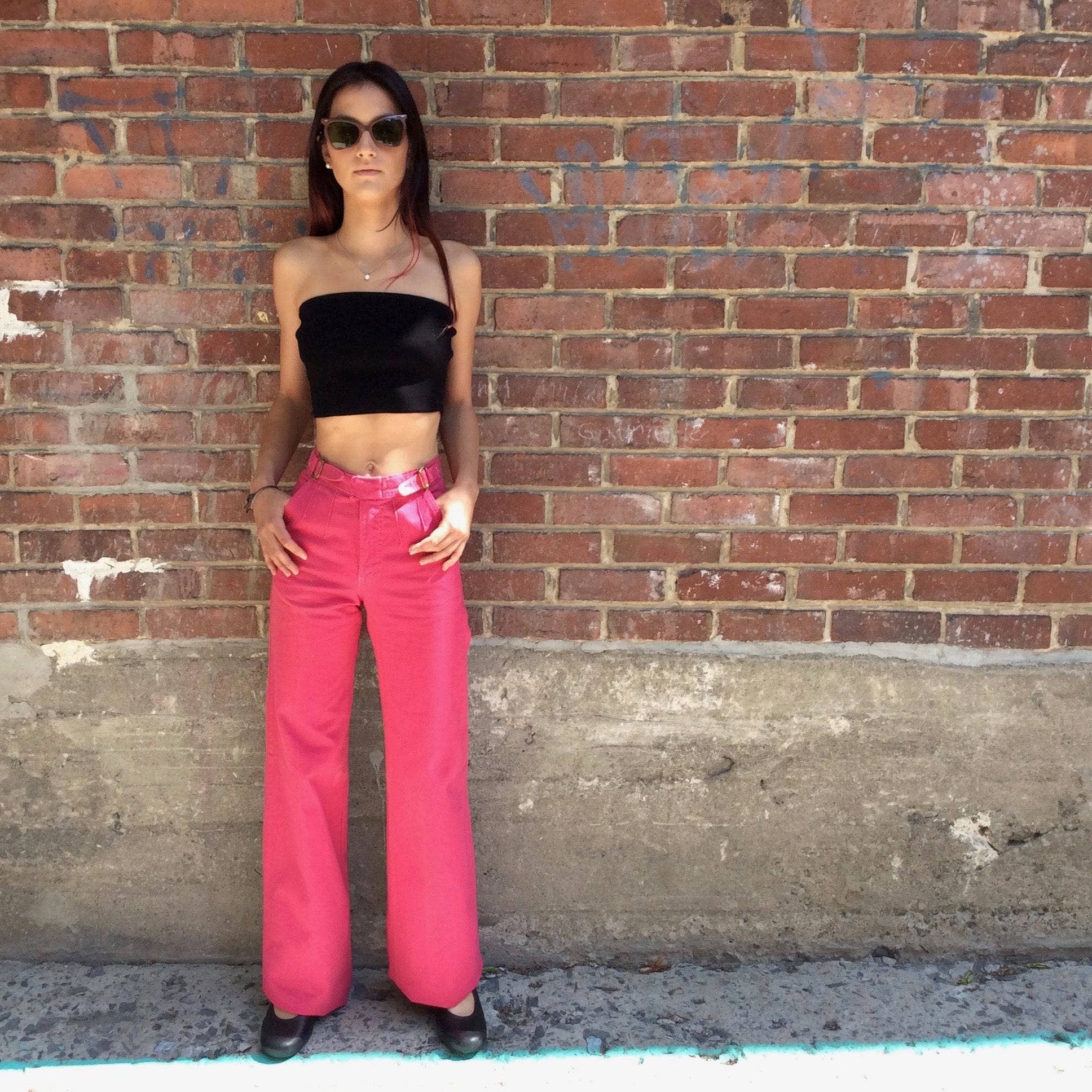 1970s High-Waisted Wide-Leg Hot Pink Jeans, sold by bohemevintage.com Montréal
