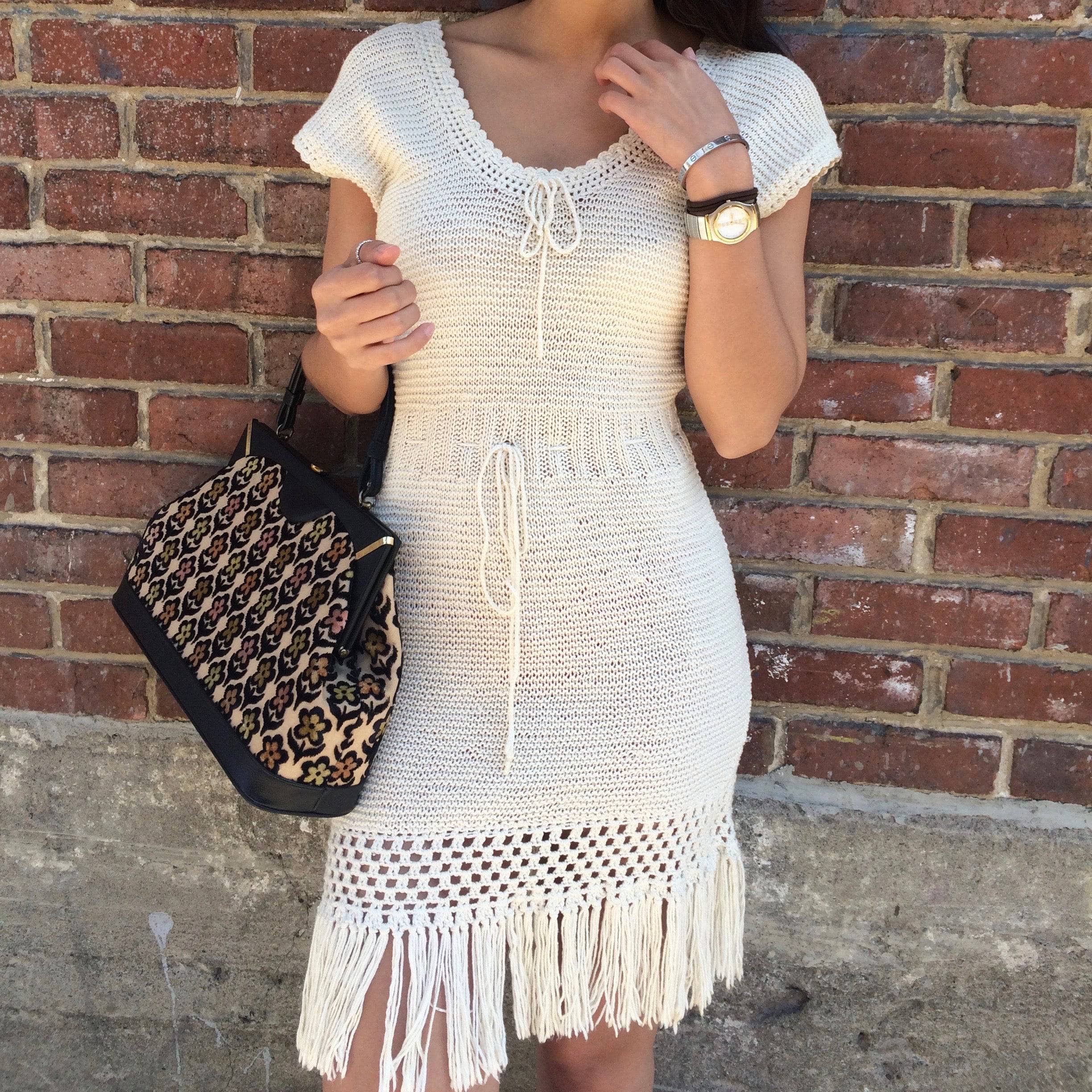 1970s Knitted Fringed Ivory Short Sleeve Dress Handmade Size Small/Medium, sold by bohemevintage.com Montréal