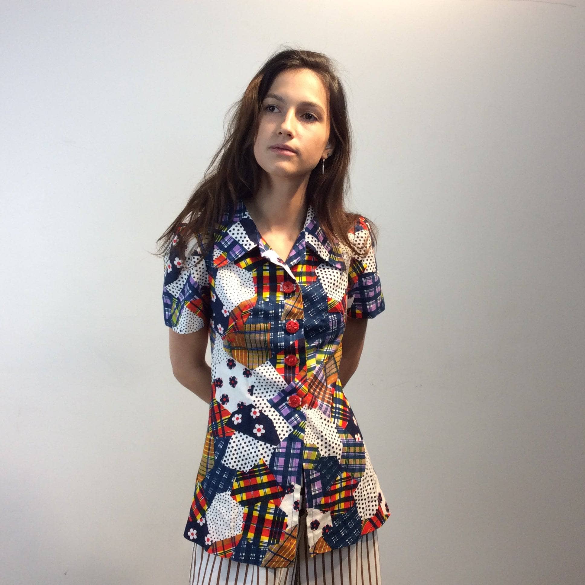 1970s Handmade Patchwork Print Short Puff Sleeve Blouse Size Small, sold by bohemevintage.com Montréal