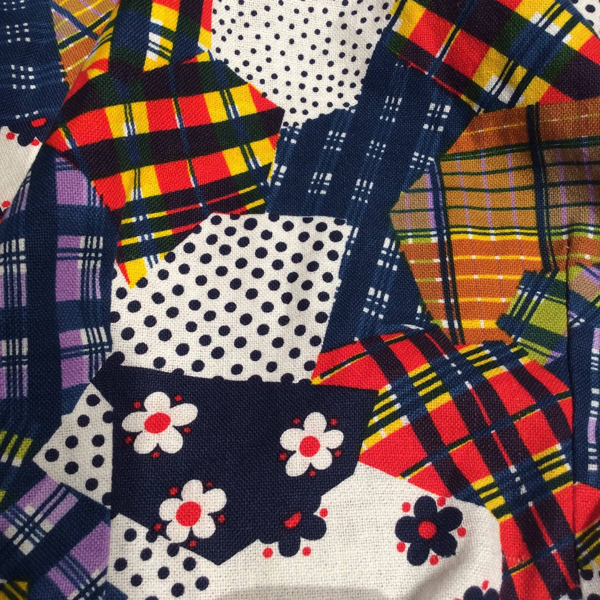 Close up of fabric desigh of 1970s Handmade Patchwork Print Short Puff Sleeve Blouse Size Small, Sold by bohemevintage.com Montréal