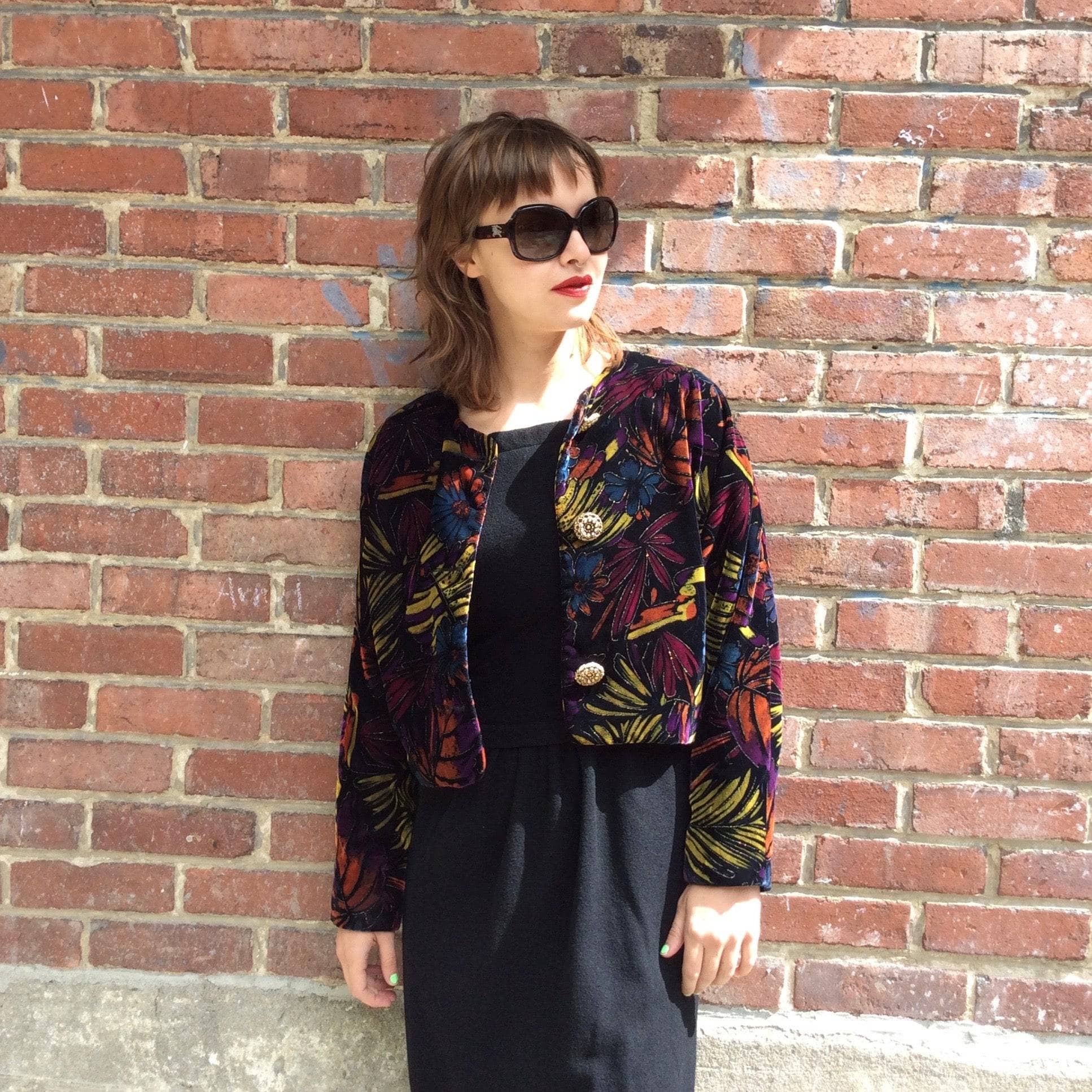 1980s Floral printed Velvet Cropped Blazer SOLD (by bohemevintage.com Montréal)