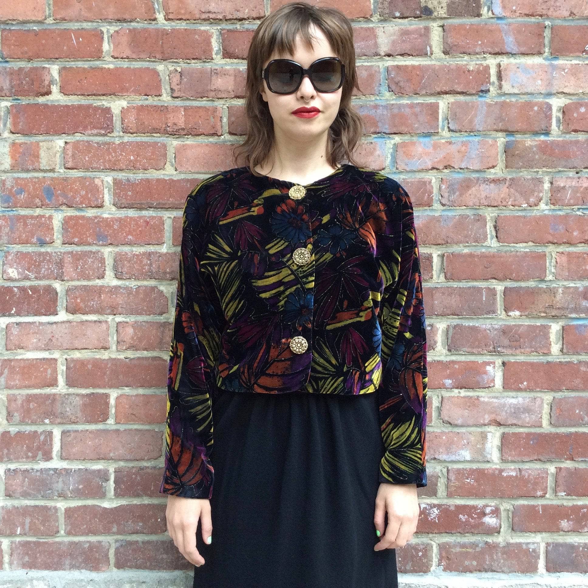 1980s Floral printed Velvet Cropped Blazer SOLD (by bohemevintage.com Montréal)