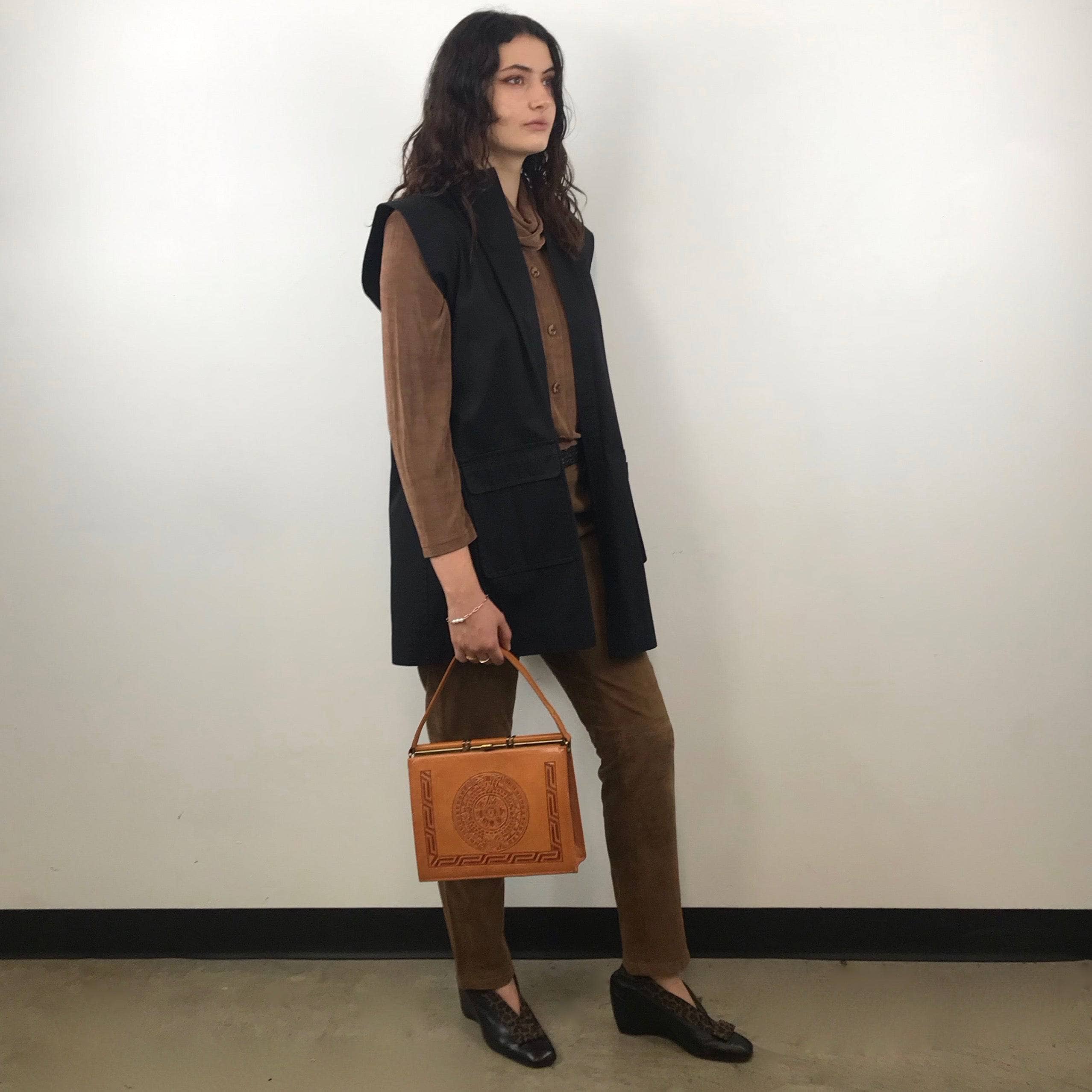 Side View of 1990s-2000s Medium Rise Tan Soft Suede Pants size Medium, sold by bohemevintage.com Montréal