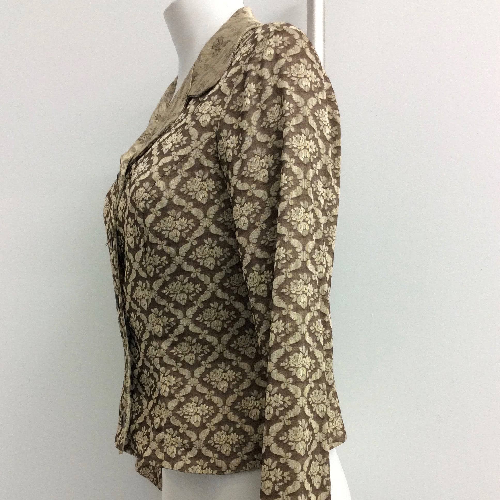 Side View of 1990s "BARBEAU Montréal" White Cotton Brocade Double Breasted Blazer size Small, sold by bohemevintage.com Montreal