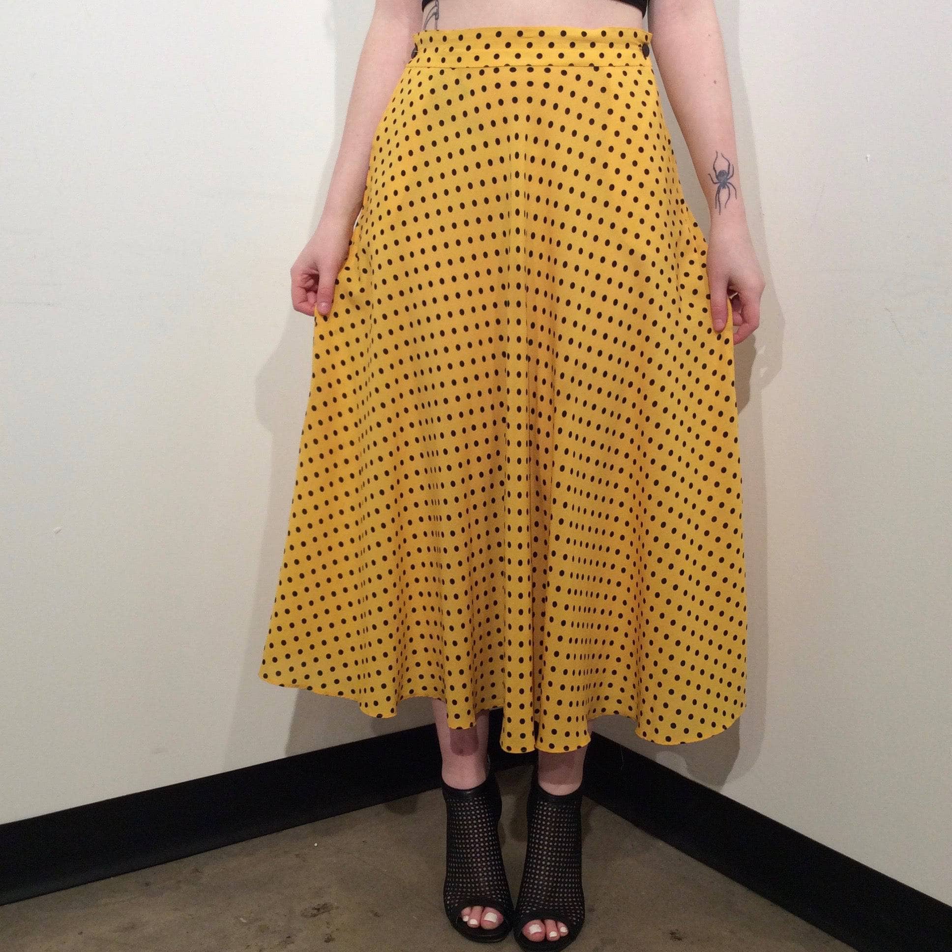 1990s | Midi Length Yellow Polka Dot Flowy Skirt | Franck Olivier