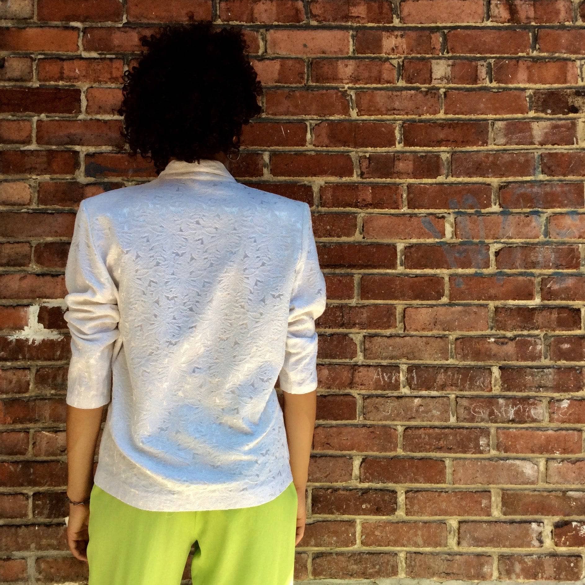 Back View of 1990s White Brocade Double Breasted Blazer size Small, sold by bohemevintage.com Montreal