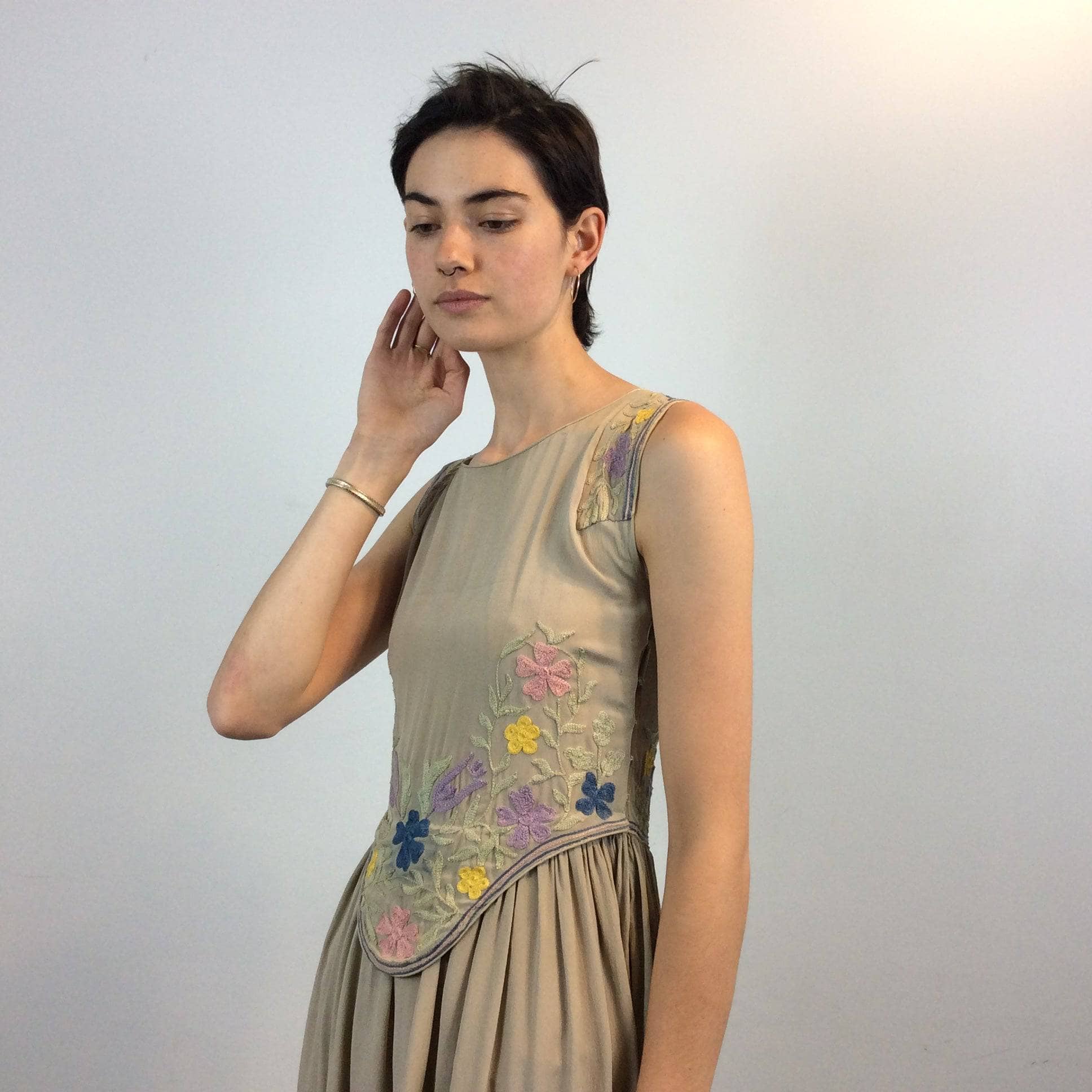 Upper View of Embroidered Asymmetrical Flowy Silk Dress size Small, sold by bohemevintage.com Montréal