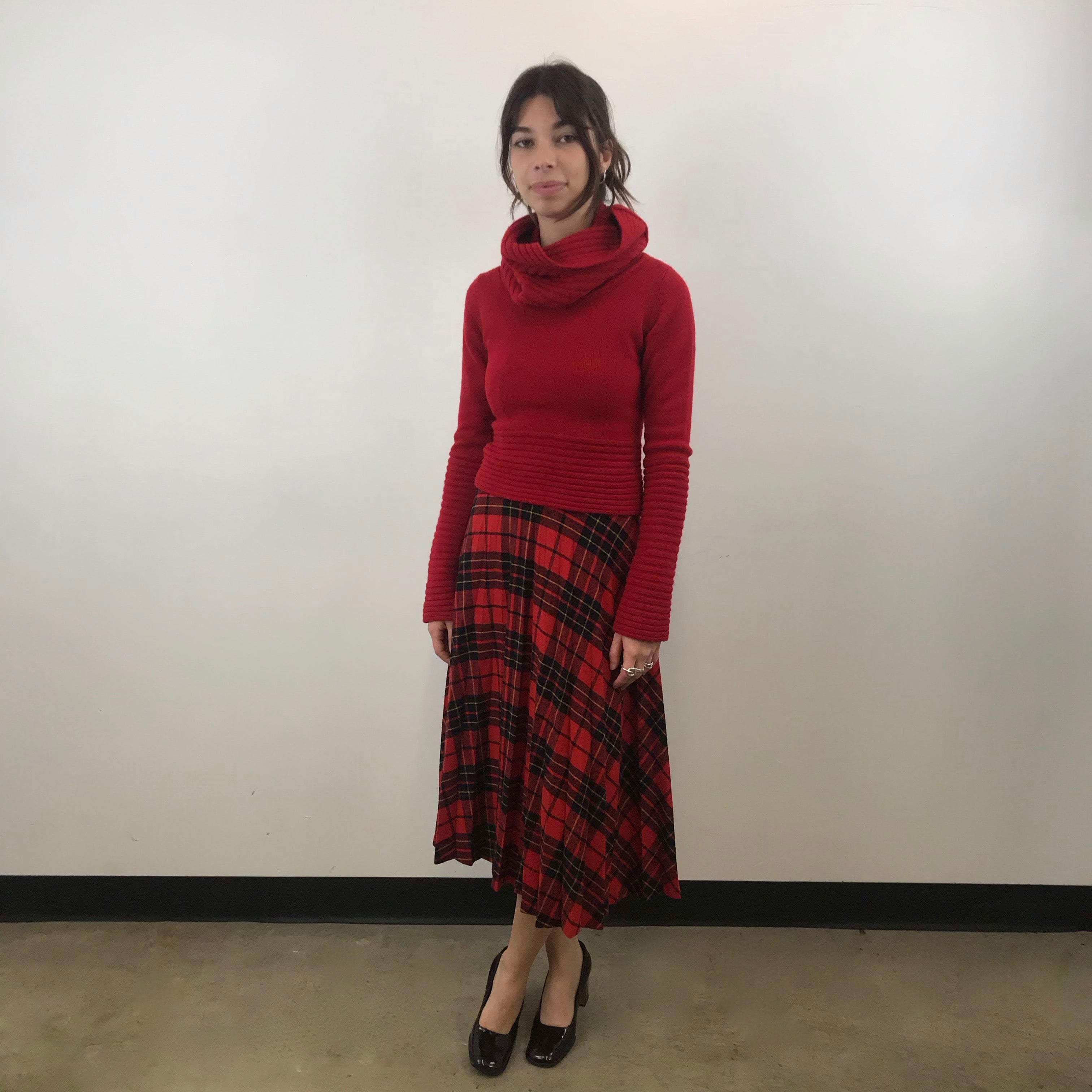 1970s Sunray Pleated Plaid Midi Skirt size XS-S Sold by bohemevintage.com