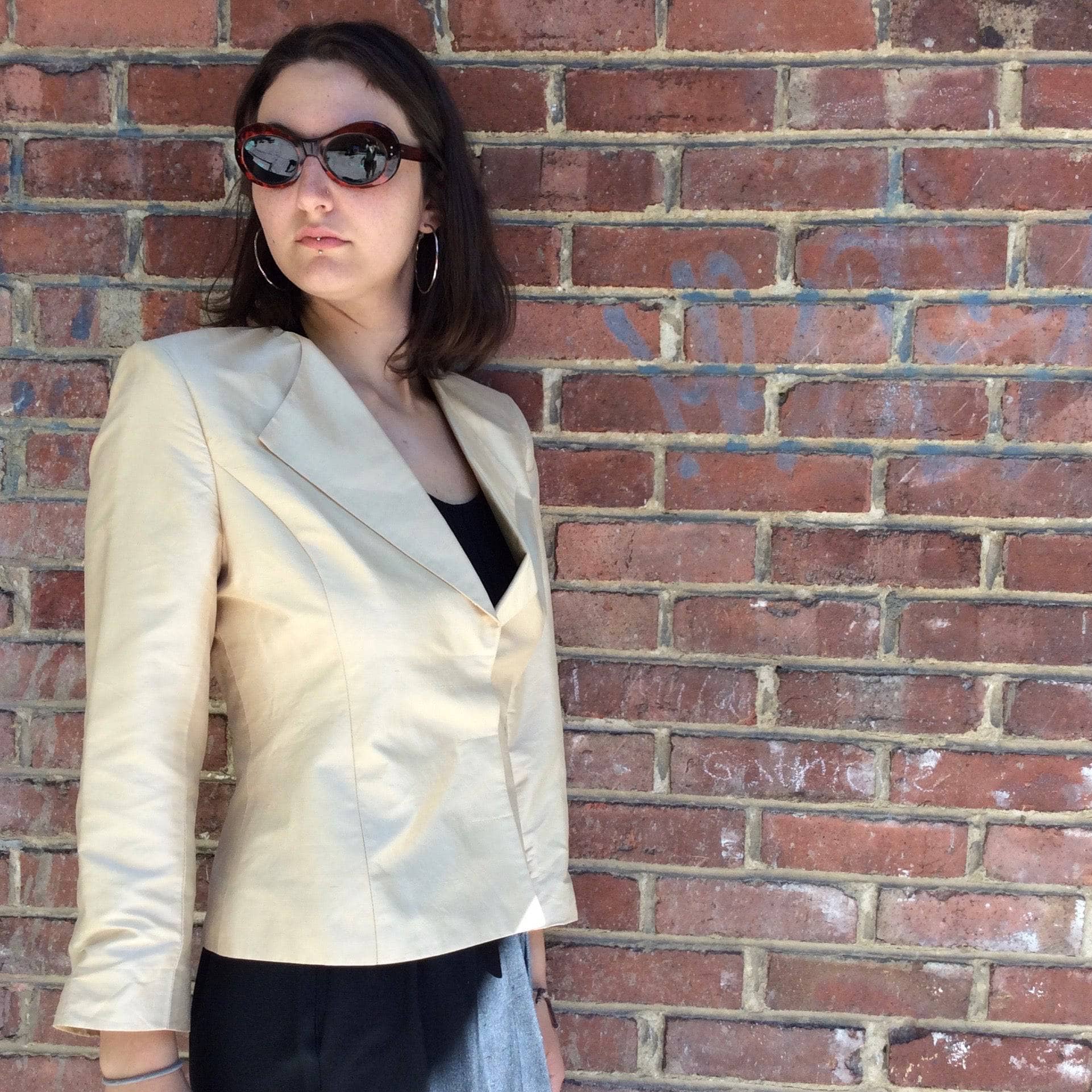 Side View Holt Renfrew Gold Silk Fitted Blazer S-M Sold by bohemevintage.com