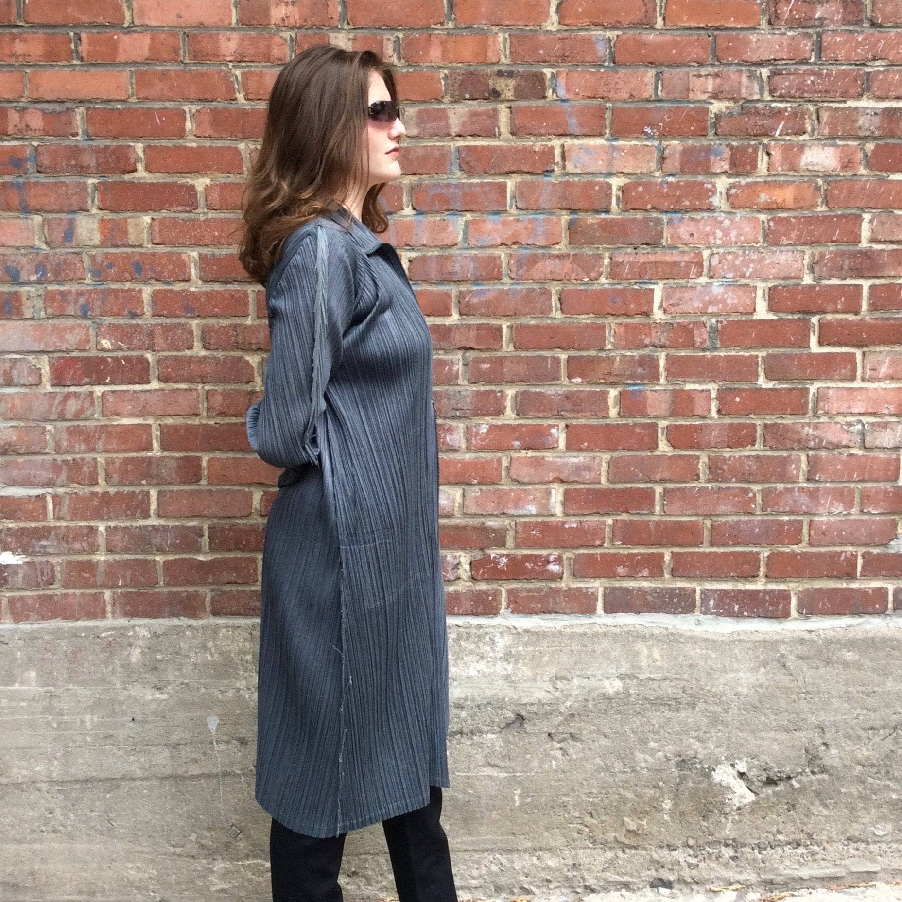 Side View of Issey Miyake Long Asymmetrical Light-Weight Crinkle Coat, sold by bohemevintage.com Montréal