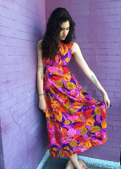 1970s Hawaiian Bold Print Cotton Maxi Dress Small