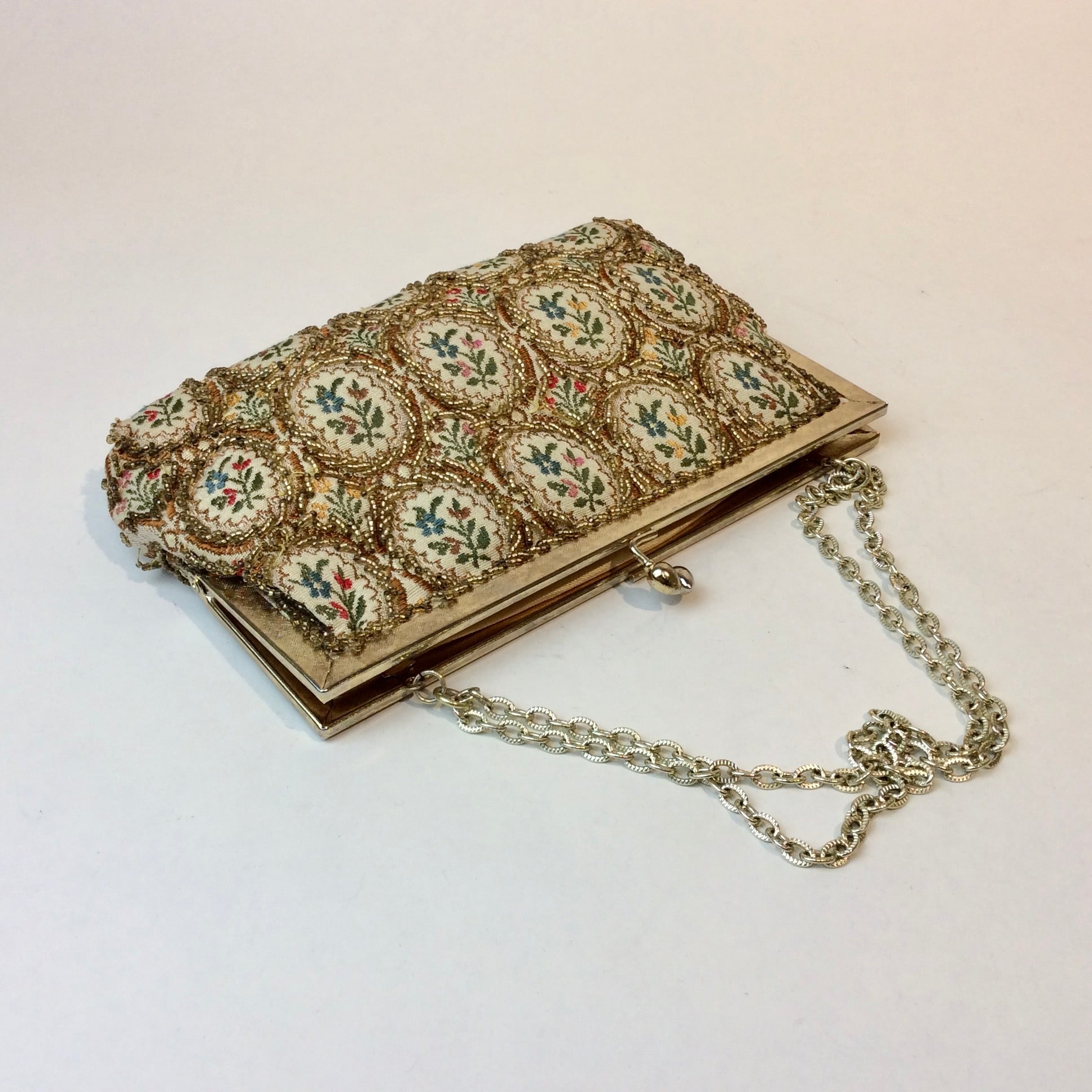 Vintage Artel beaded floral tapestry evening bag with gold chain, convertible clutch or shoulder bag, available at Boheme Vintage in Montreal – bohemevintage.com
