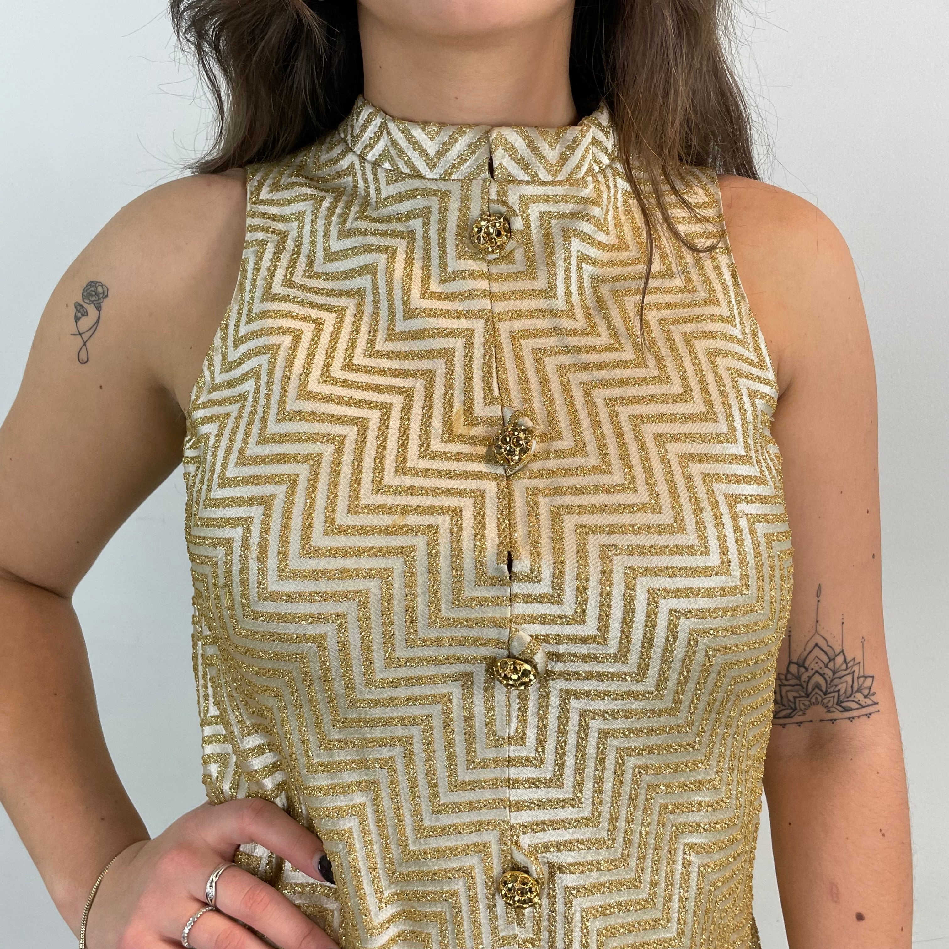 Boheme Vintage – Vintage 1960s Mae YohaIem Gold Lurex Brocade Shift Dress with Nehru Collar and Jewel Buttons