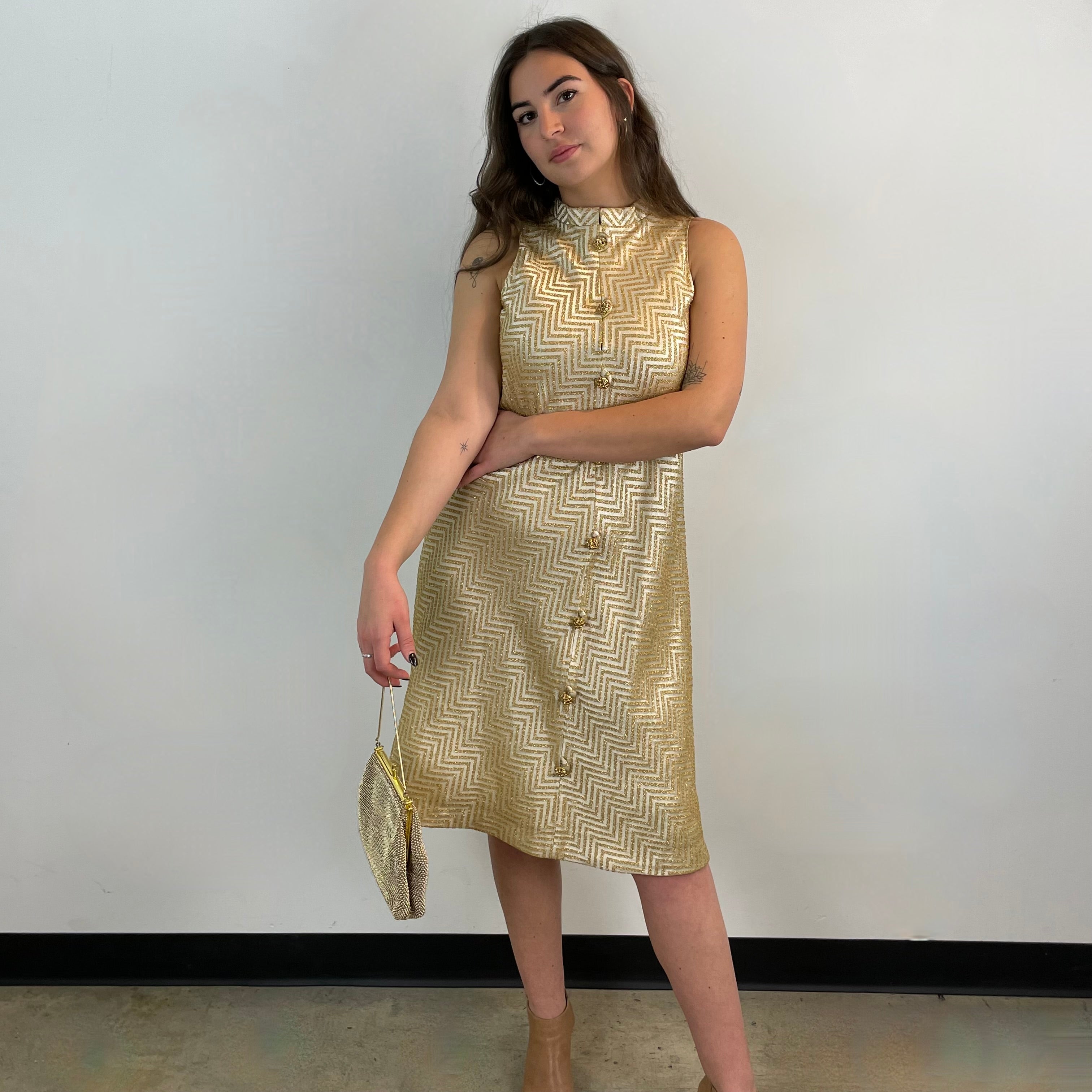 Boheme Vintage – Vintage 1960s Mae YohaIem Gold Lurex Brocade Shift Dress with Nehru Collar and Jewel Buttons