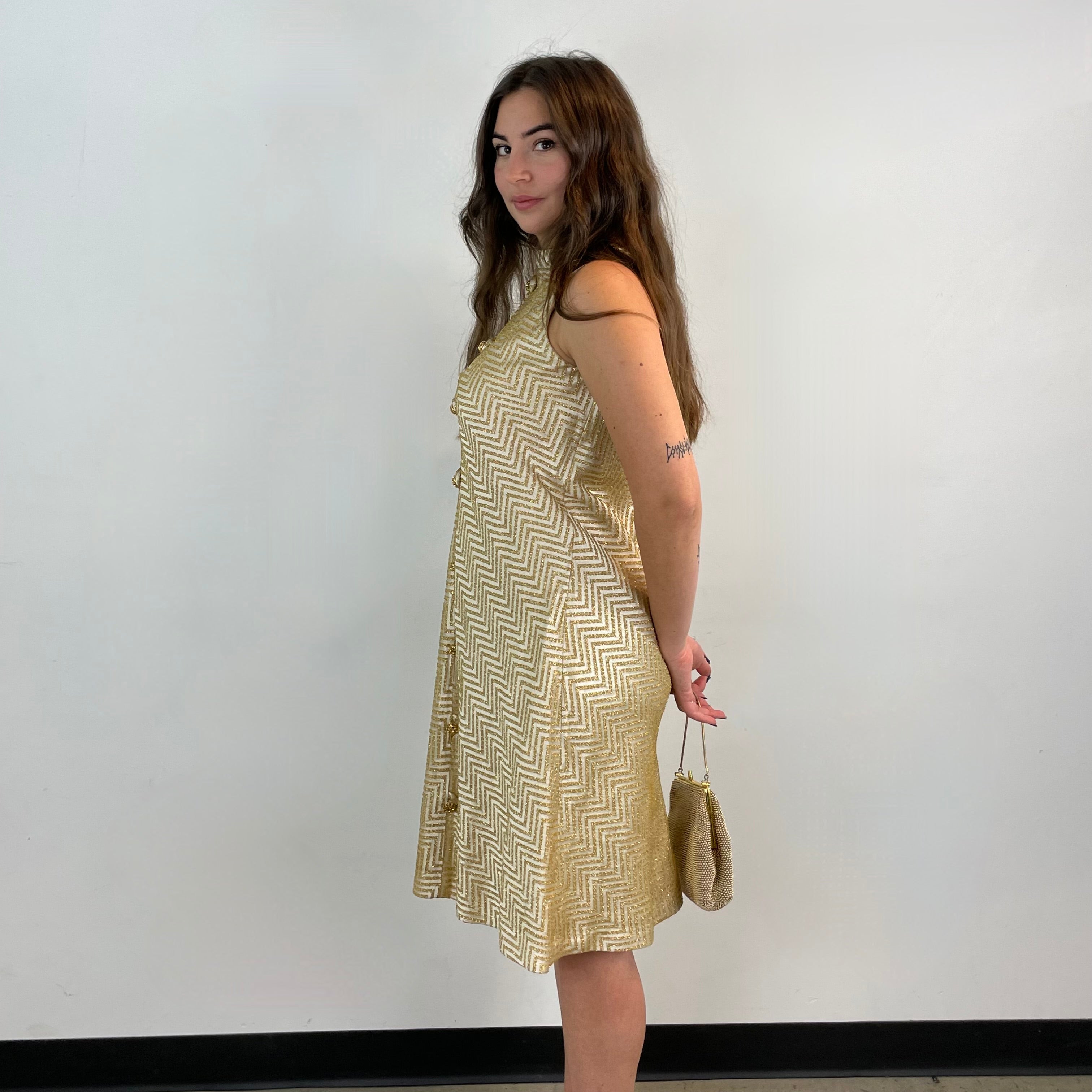 Boheme Vintage – Vintage 1960s Mae YohaIem Gold Lurex Brocade Shift Dress with Nehru Collar and Jewel Buttons