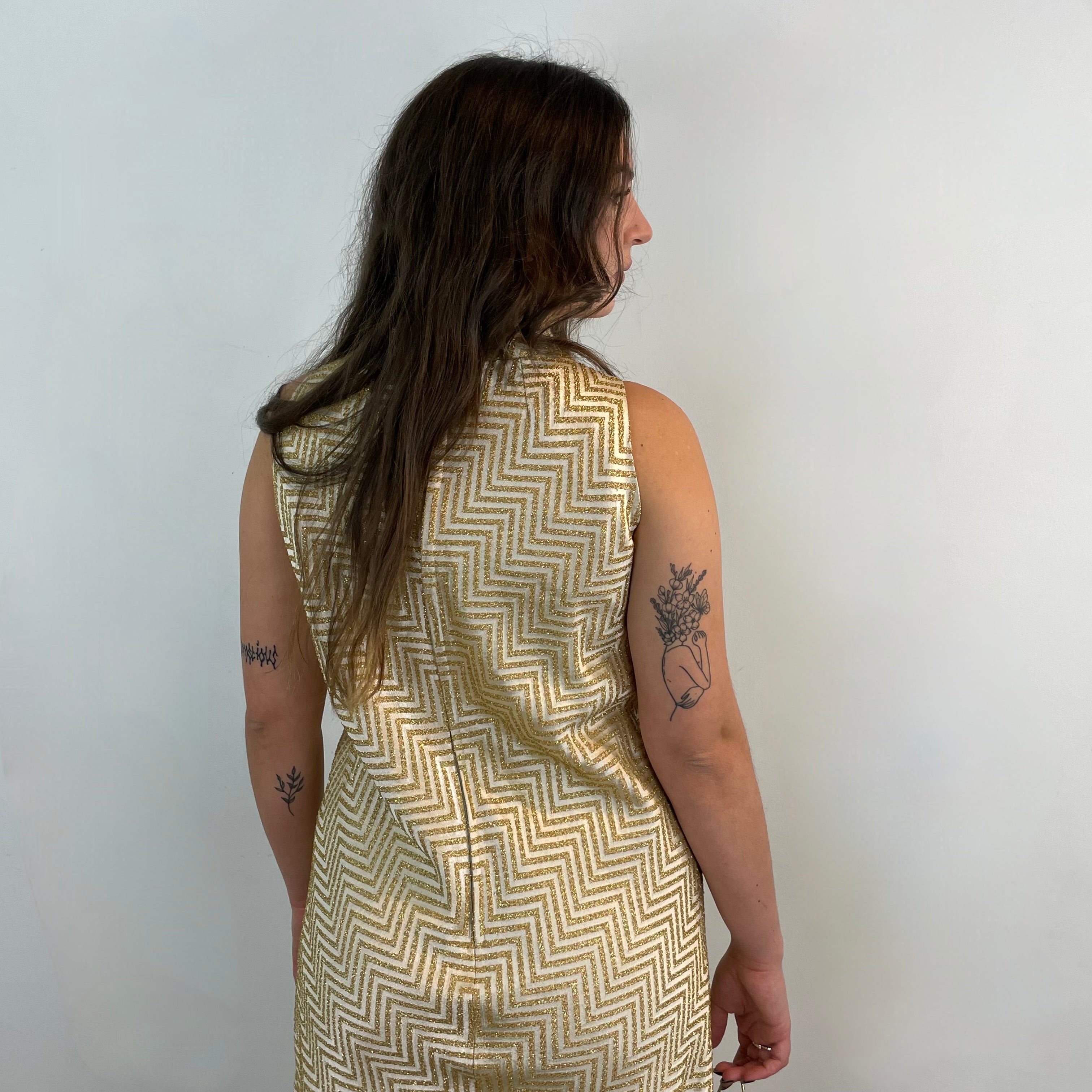Boheme Vintage – Vintage 1960s Mae YohaIem Gold Lurex Brocade Shift Dress with Nehru Collar and Jewel Buttons