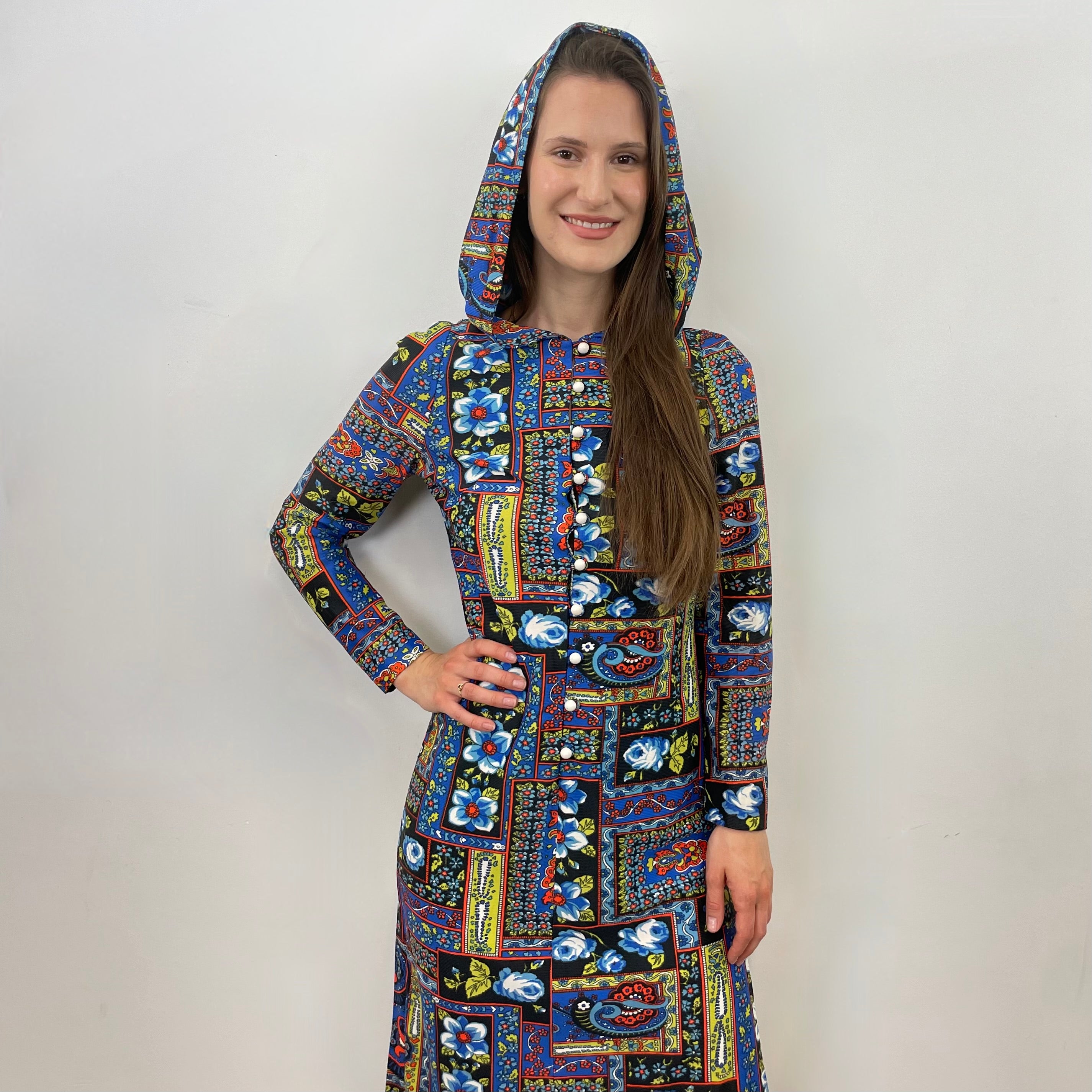 Boheme Vintage – Vintage 1970s Handmade Hooded Long Sleeve Maxi Dress with Side Slits and Button Closure