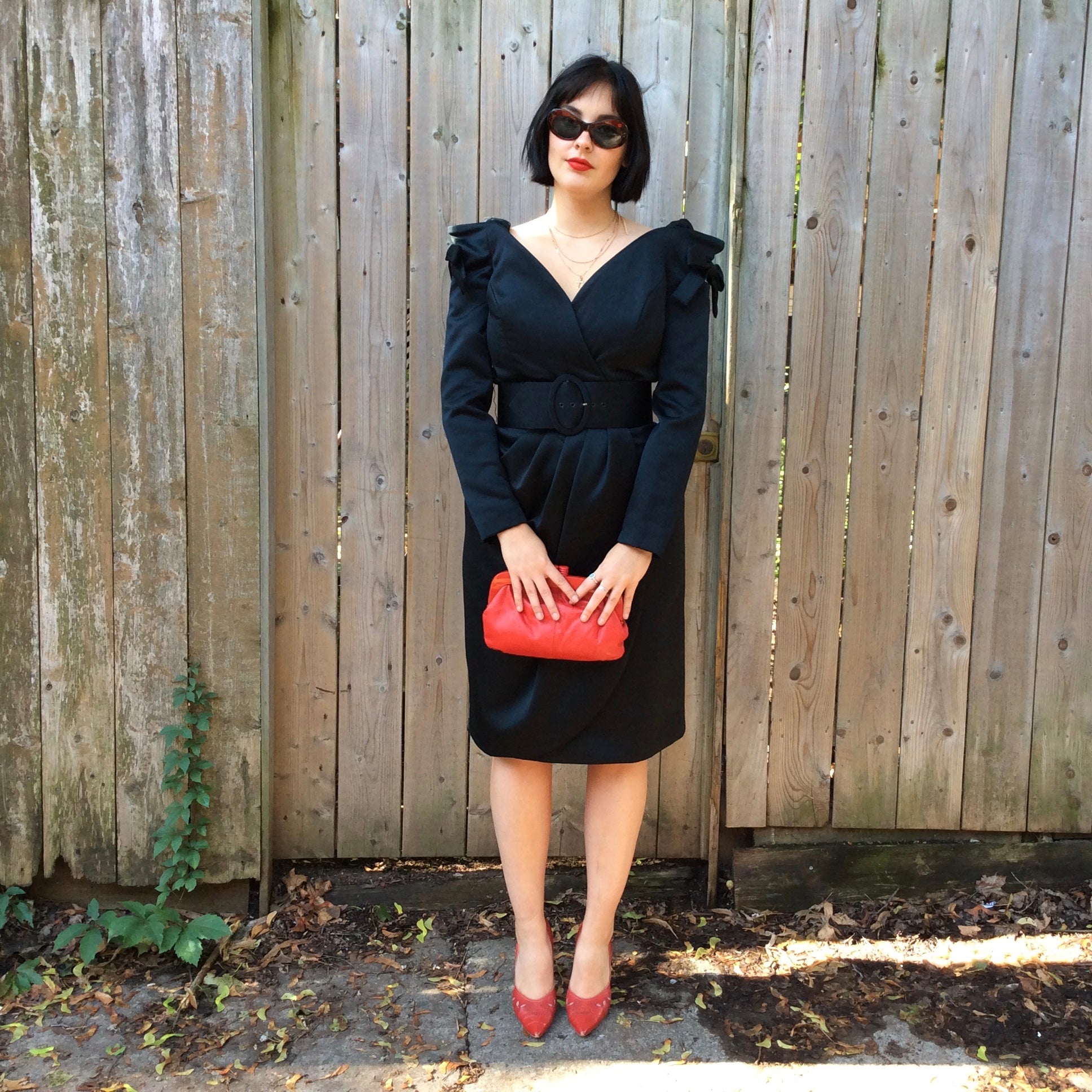 Front view of 1990s Victor Costa Off-Shoulder Long Sleeve Black Dress
Size medium, sold at bohemevintage.com, Montréal