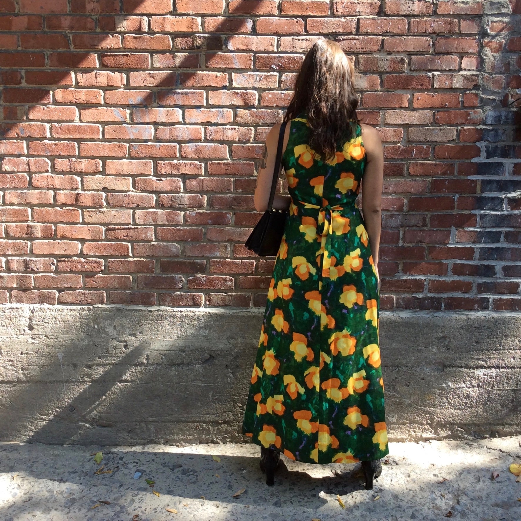 Back view of 1970s Bold Print Wide Collar Maxi Dress 
Size Small/Medium
Sold at bohemevintage.com 
Montréal 
