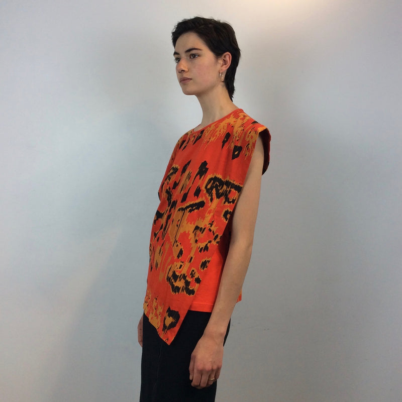 Side view of 1980s Jean-Claude Poitras Asymmetrical short sleeve Top 
Size Small/Medium
sold at bohemevintage.com, Montréal