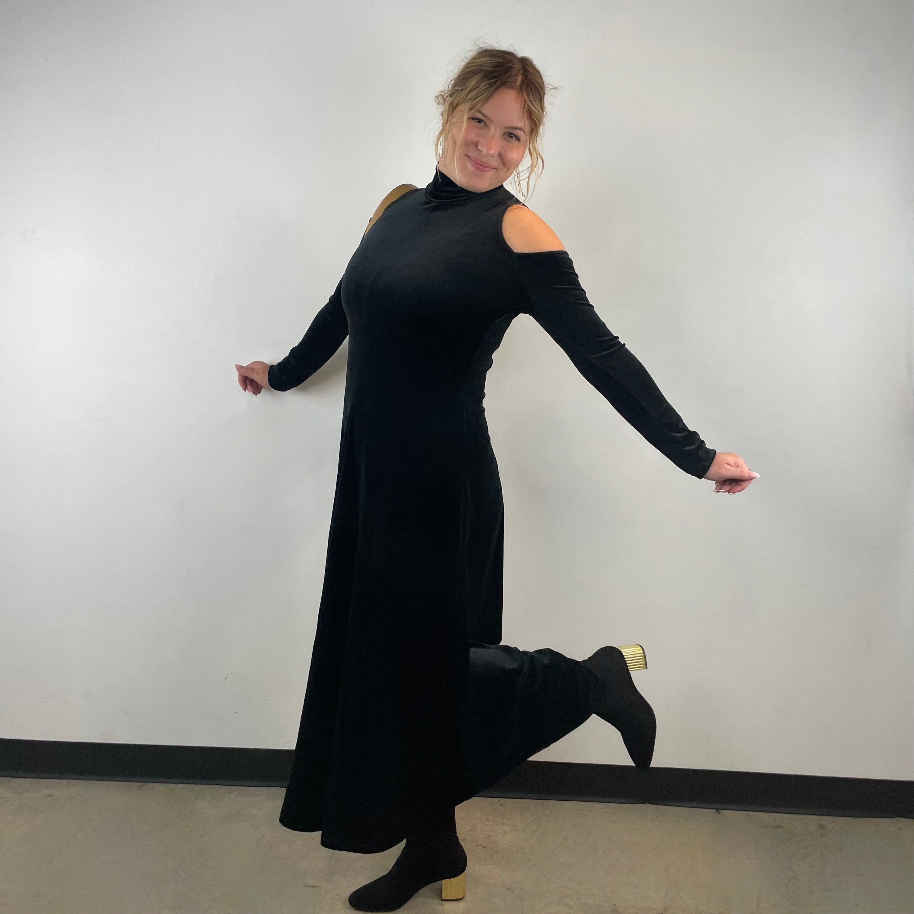 Vintage 1990s Black Velvet Cutout Sleeve Maxi Dress Large - Boheme Vintage Montreal