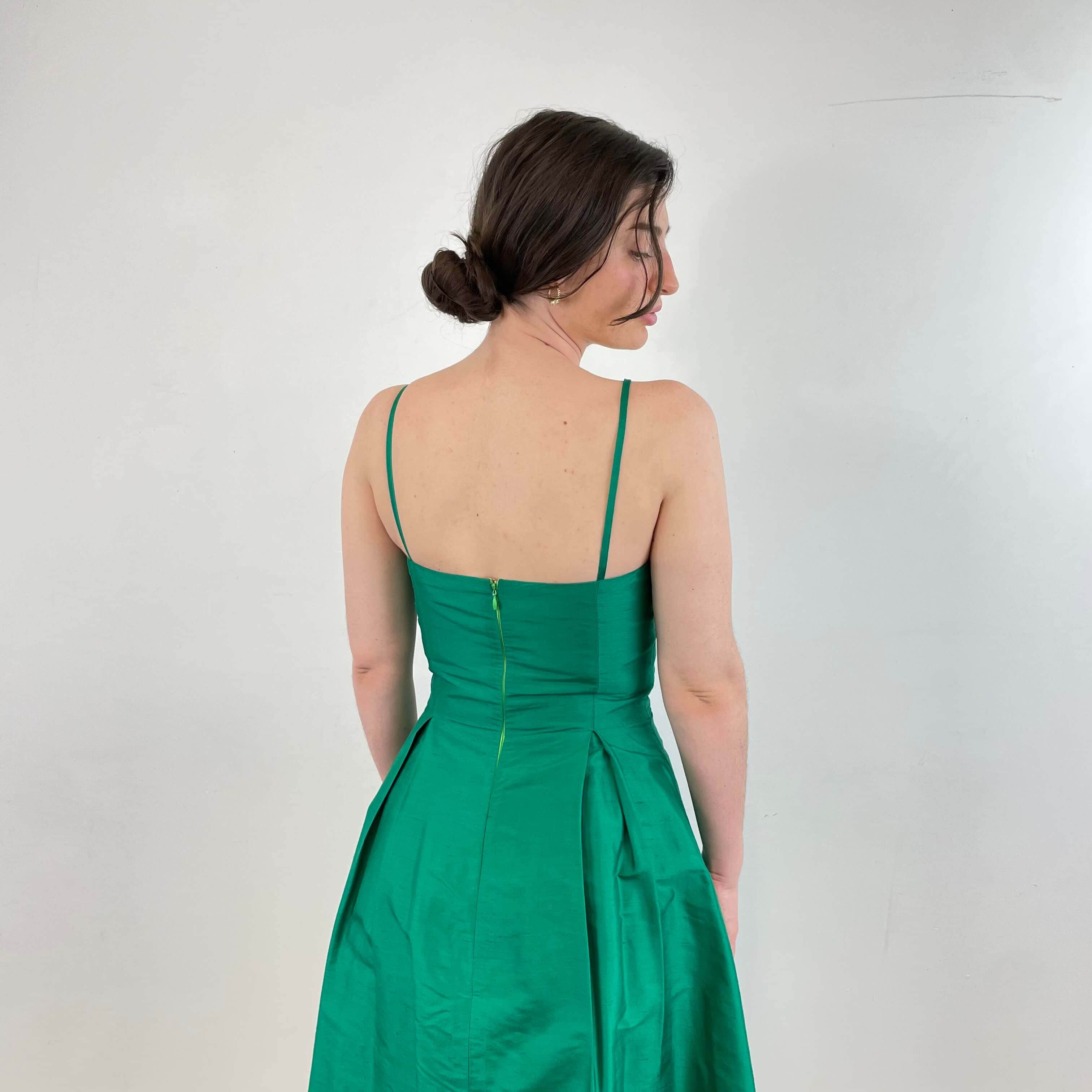 Back view of Emerald Green Silk Cocktail Dress Size Small / Medium sold by at bohemevintage.com Montreal