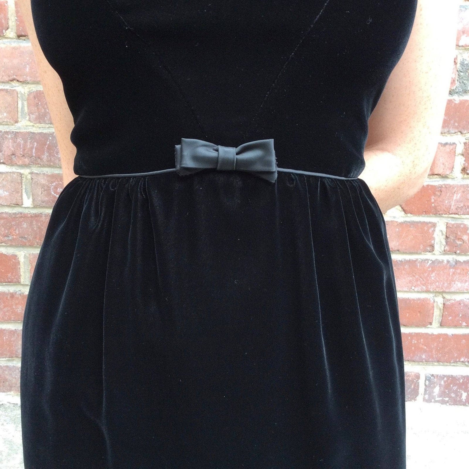 Black vintage cocktail dress shop