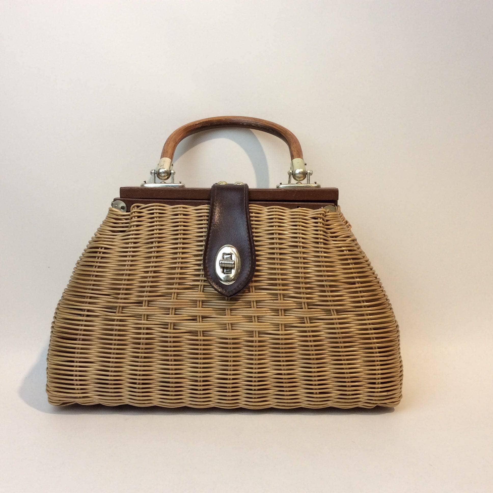 1950s-60s Wicker Handbag with Wood Frame and Handle