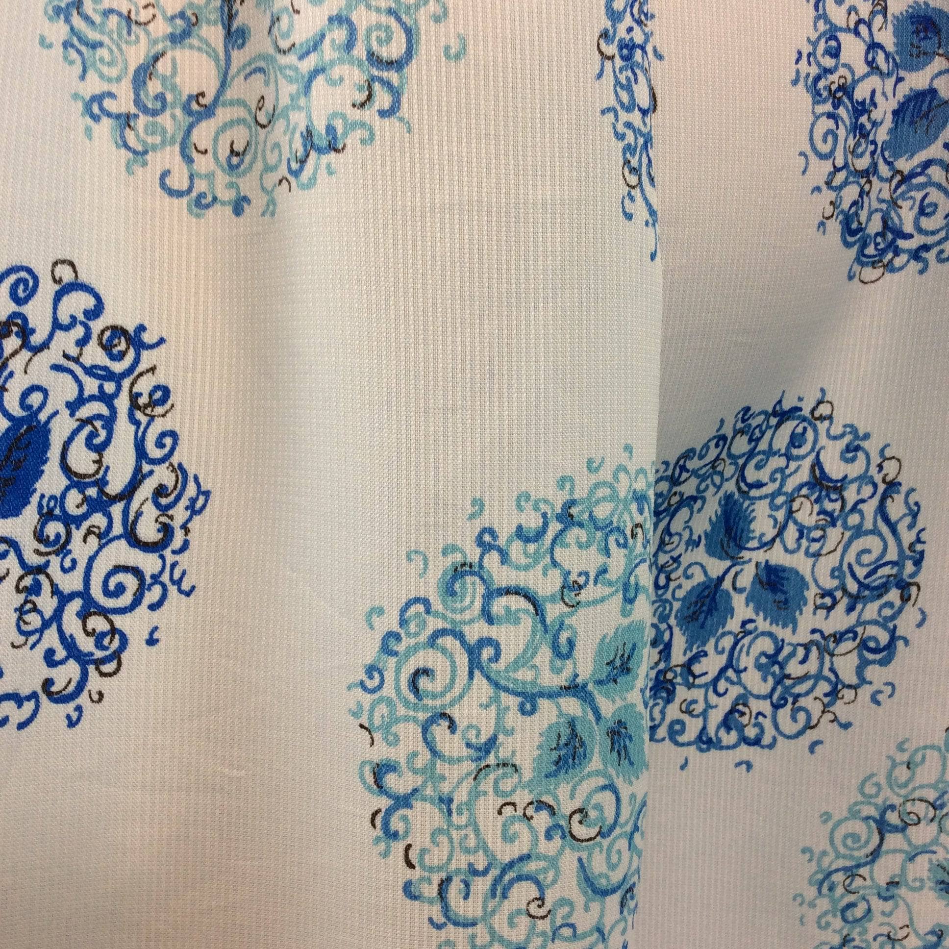 Fabric Close-up of 1950s Blue Square Neck short sleeve Lightweight Dress Sold at bohemevintage.com Montréal