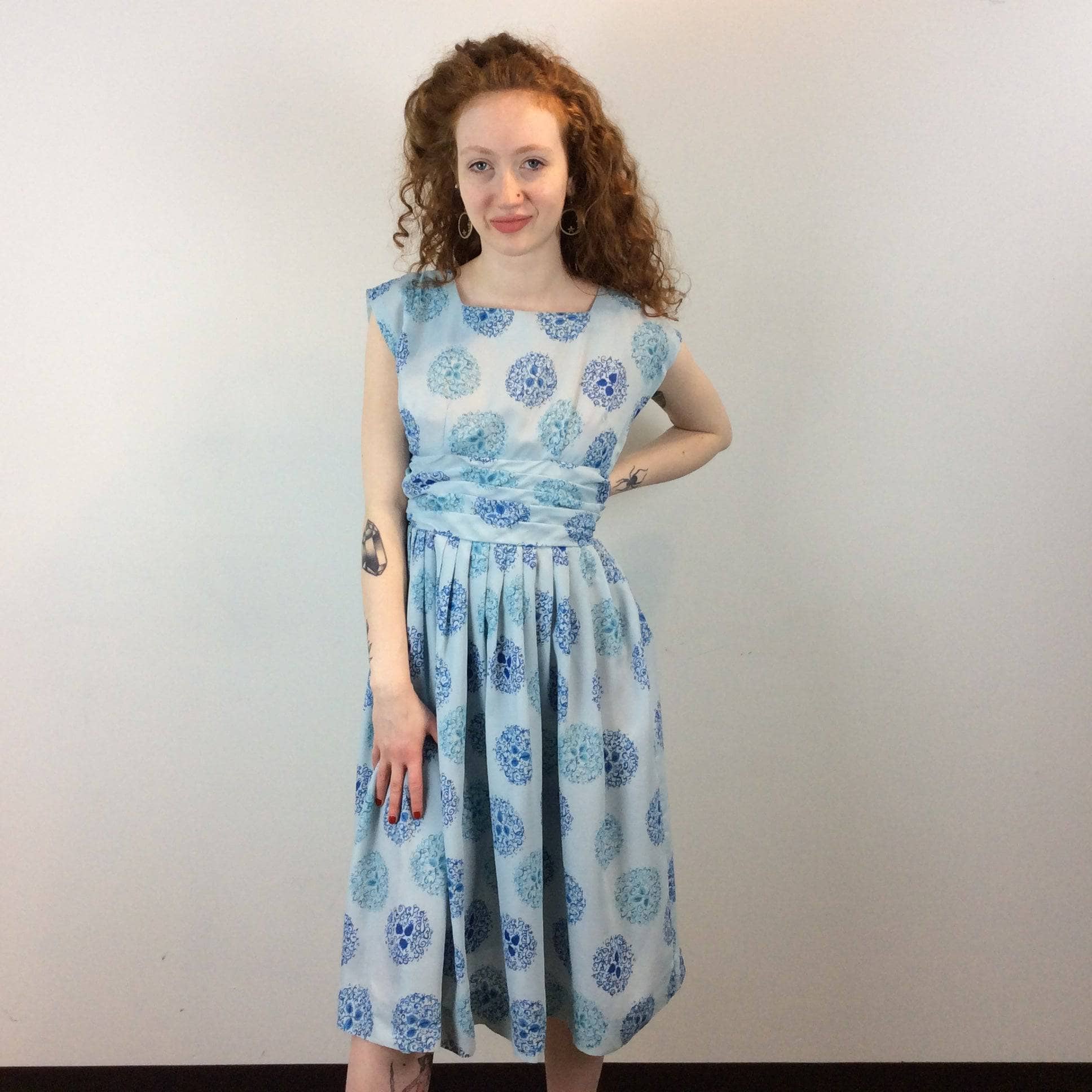 1950s Blue Square Neck short sleeve Lightweight Dress Sold at bohemevintage.com Montréal