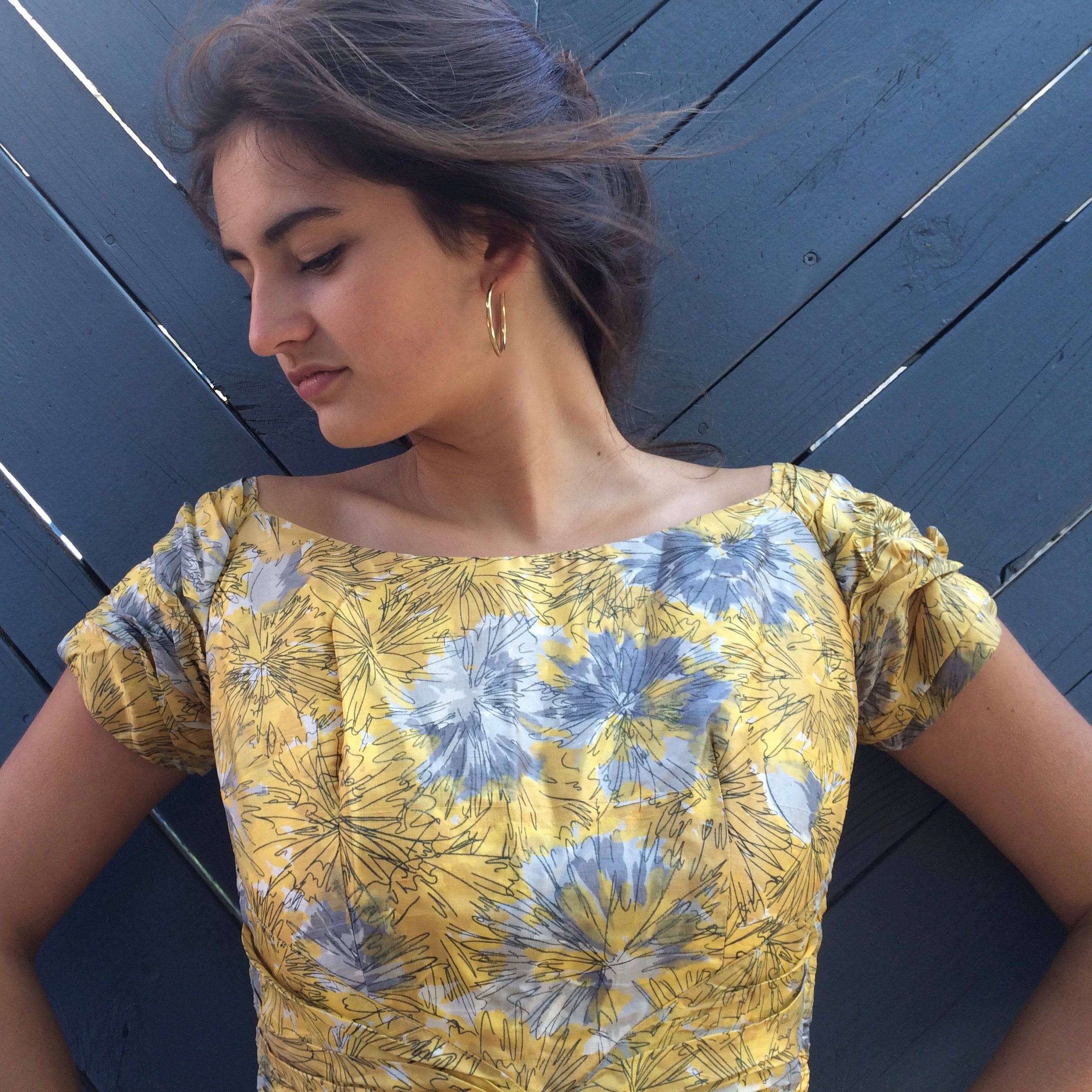 1950s Jack Liebman Floral Print Silk Cocktail Dress Size Small/Medium Sold by bohemevintage.com Montréal