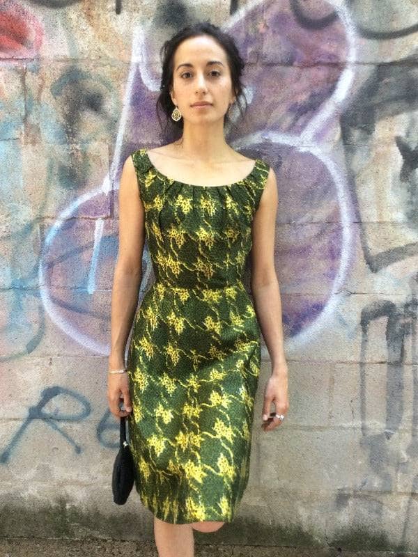 1950s Satin Houndstooth Print Petite Cocktail Dress Size Small/ExtraSmall Sold at bohemevintage.com Montréal