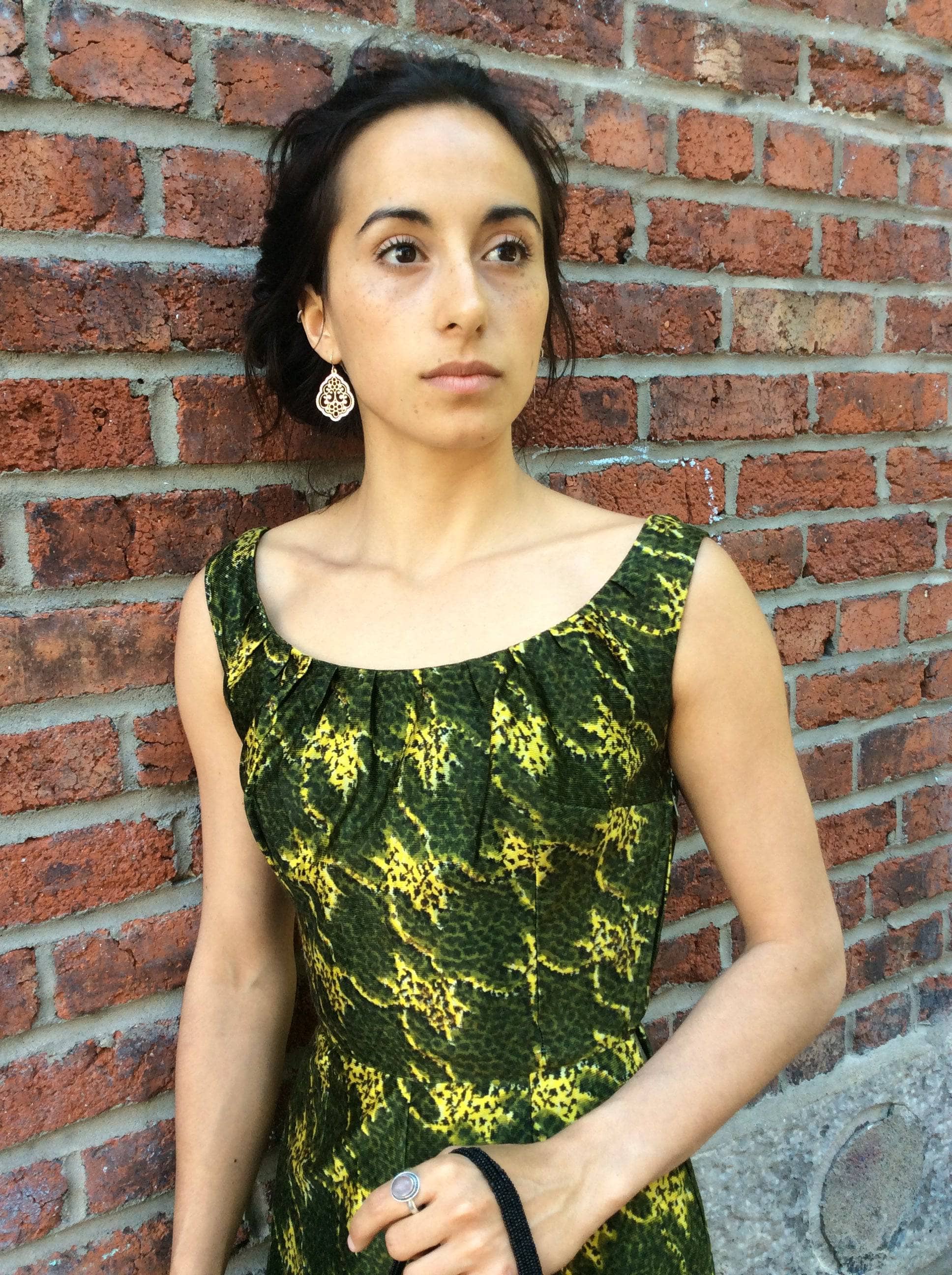 1950s Satin Houndstooth Print Petite Cocktail Dress Small/ExtraSmall Sold at bohemevintage.com Montréal